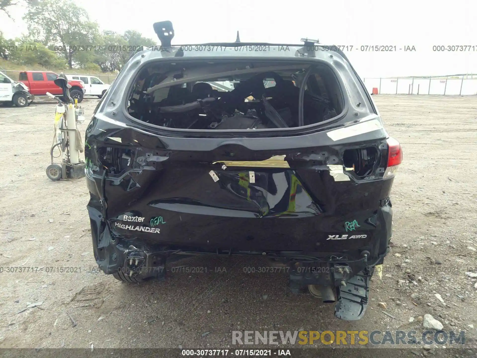 6 Photograph of a damaged car 5TDJZRFH5KS947644 TOYOTA HIGHLANDER 2019