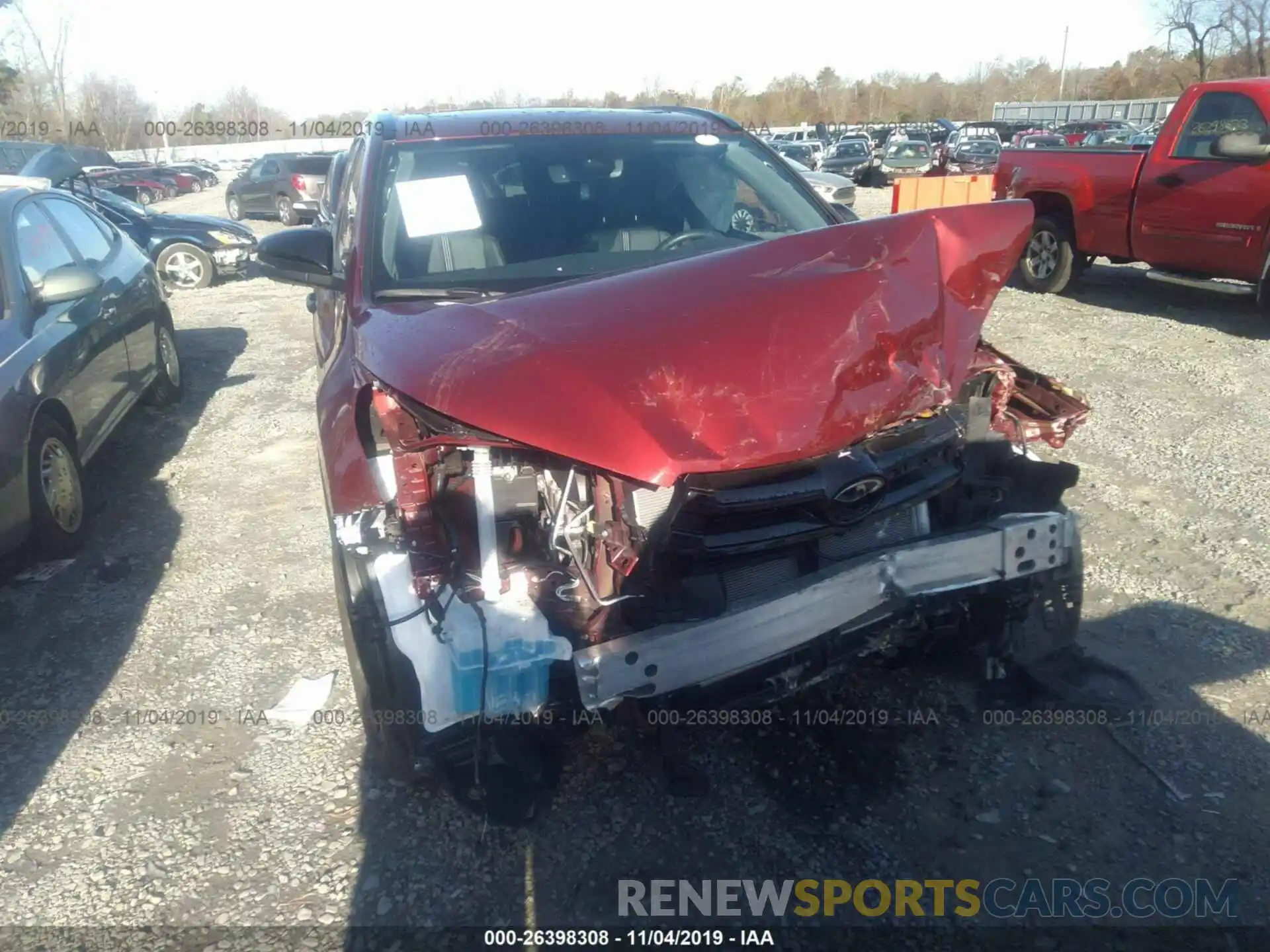 6 Photograph of a damaged car 5TDJZRFH5KS976397 TOYOTA HIGHLANDER 2019