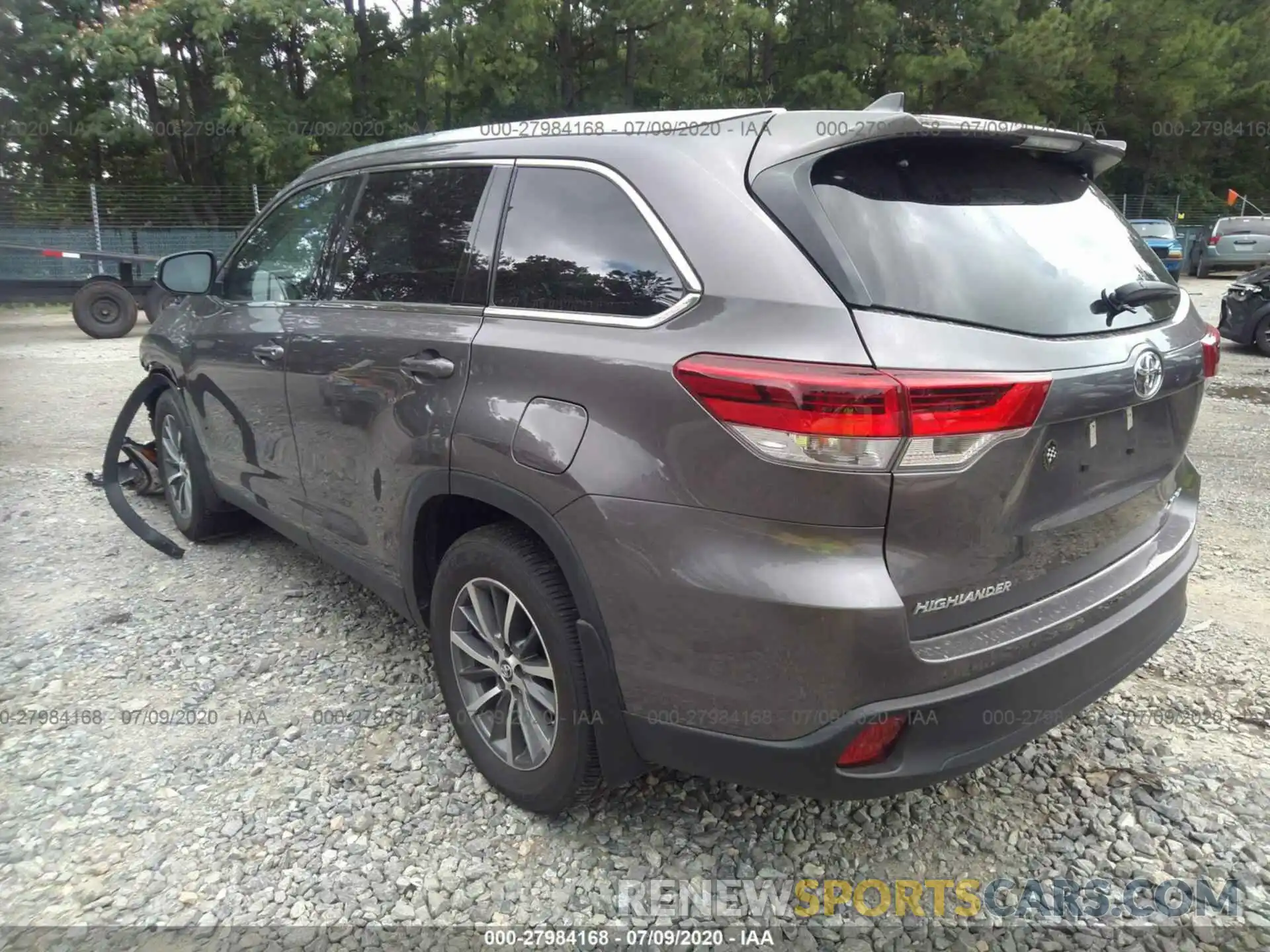 3 Photograph of a damaged car 5TDJZRFH5KS991689 TOYOTA HIGHLANDER 2019