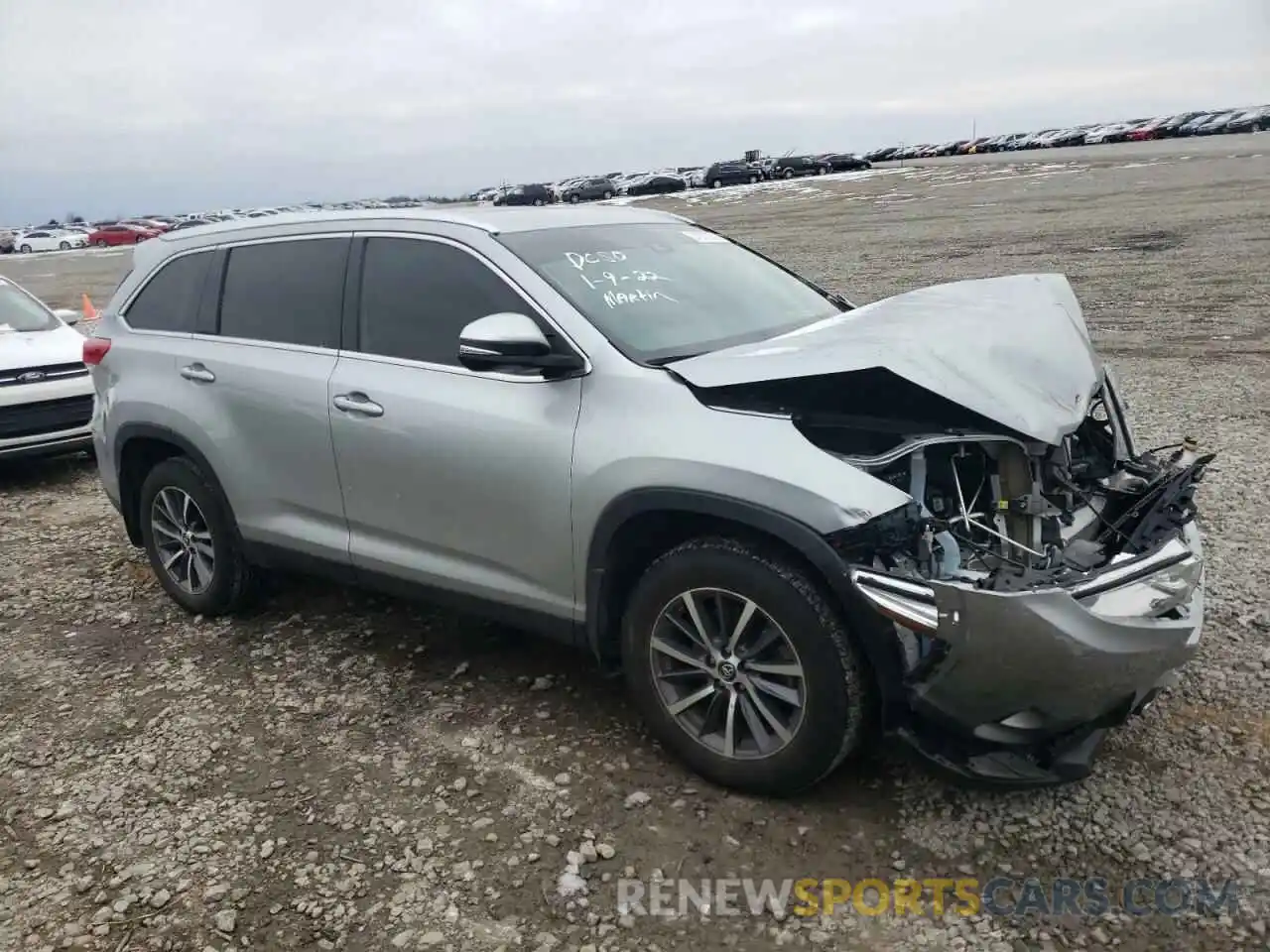 1 Photograph of a damaged car 5TDJZRFH6KS564649 TOYOTA HIGHLANDER 2019