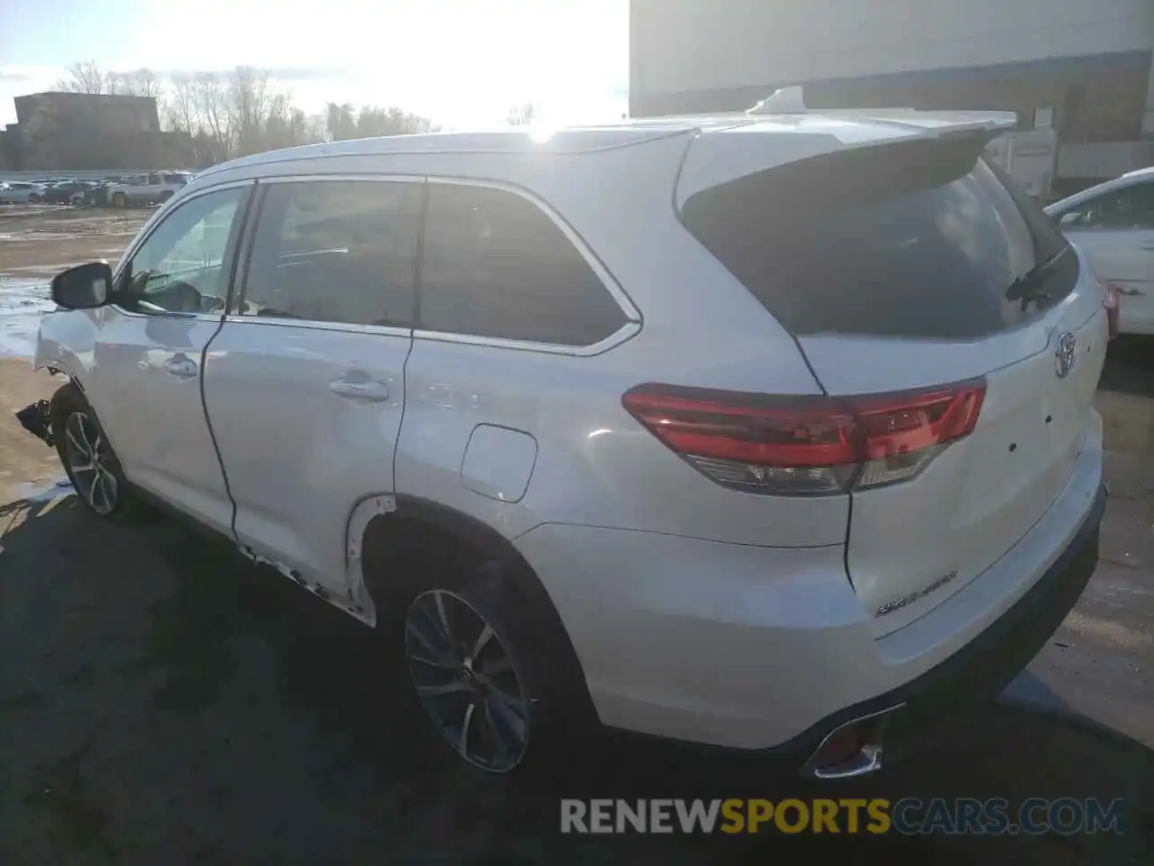 3 Фотография поврежденного автомобиля 5TDJZRFH6KS567793 TOYOTA HIGHLANDER 2019