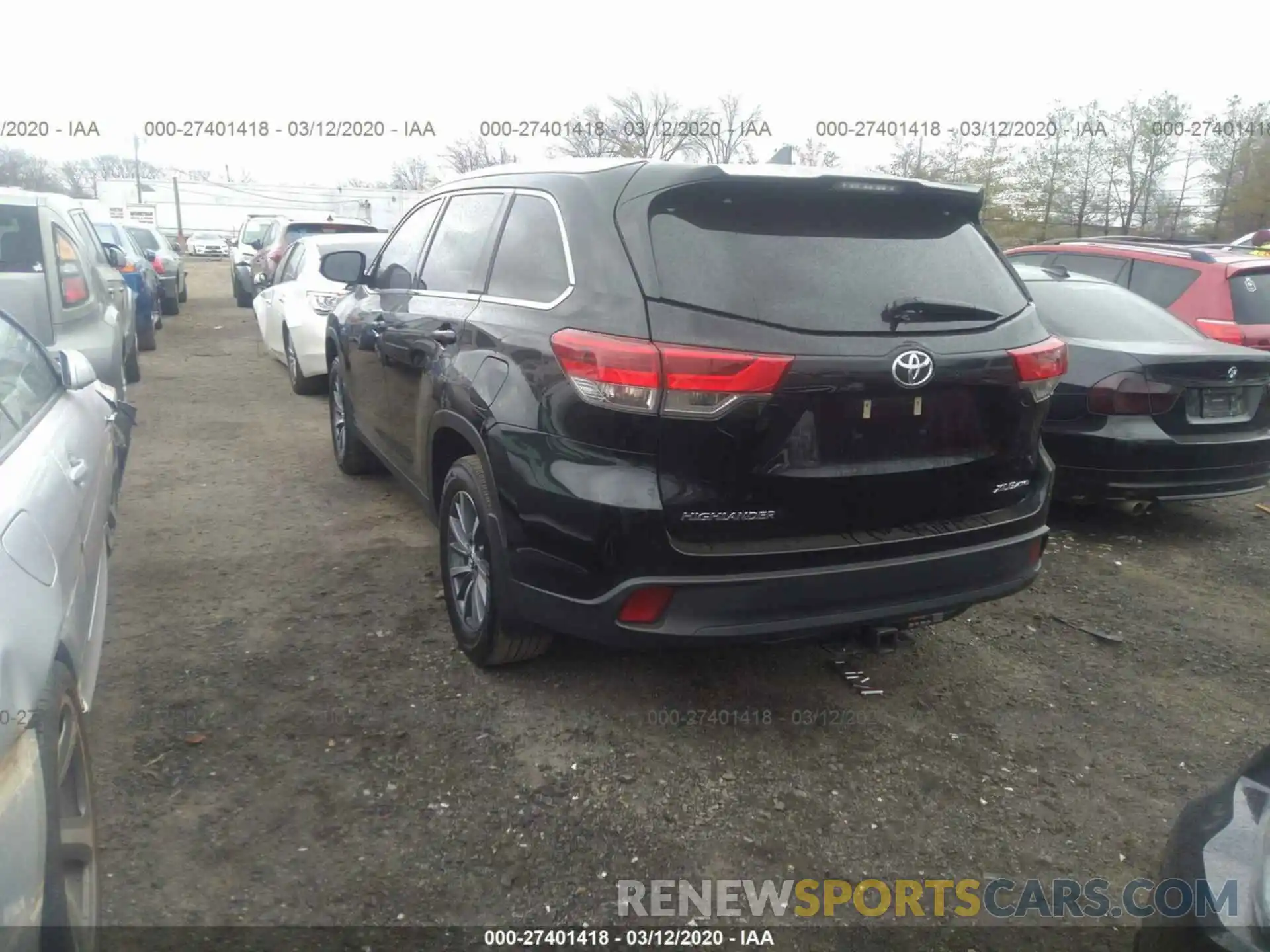 3 Photograph of a damaged car 5TDJZRFH6KS570032 TOYOTA HIGHLANDER 2019