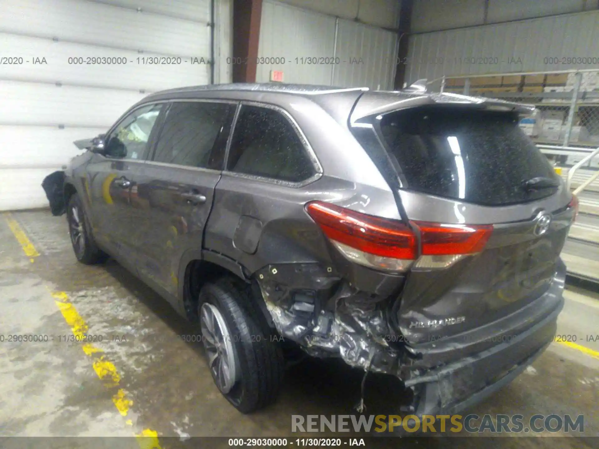 3 Photograph of a damaged car 5TDJZRFH6KS574095 TOYOTA HIGHLANDER 2019