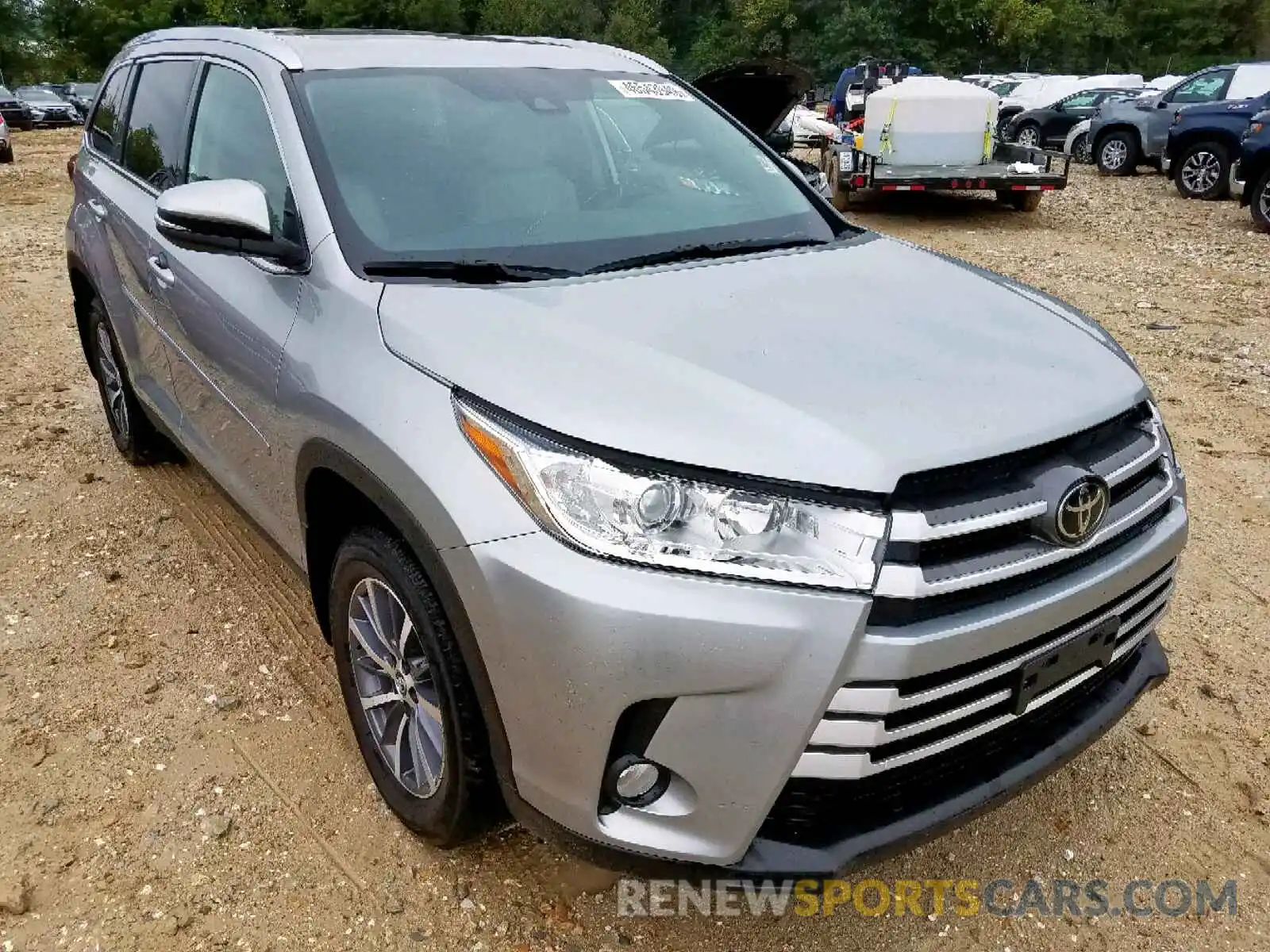 1 Photograph of a damaged car 5TDJZRFH6KS574498 TOYOTA HIGHLANDER 2019