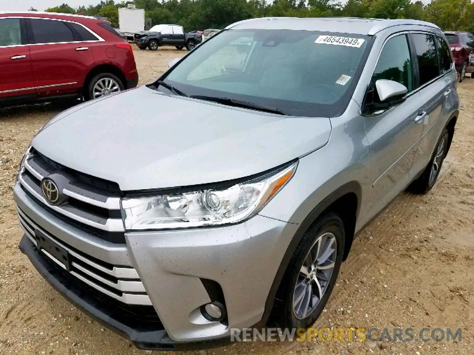 2 Photograph of a damaged car 5TDJZRFH6KS574498 TOYOTA HIGHLANDER 2019