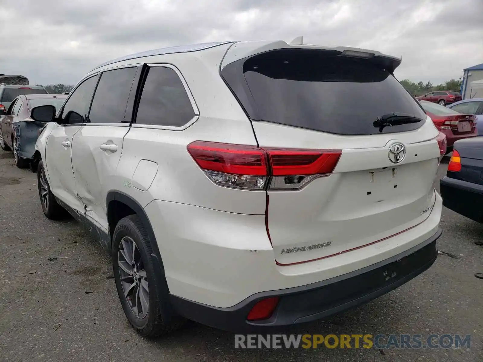 3 Фотография поврежденного автомобиля 5TDJZRFH6KS575375 TOYOTA HIGHLANDER 2019