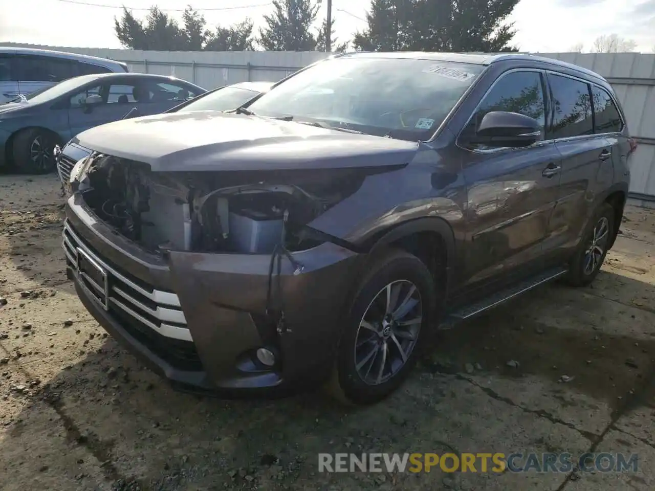 2 Photograph of a damaged car 5TDJZRFH6KS577174 TOYOTA HIGHLANDER 2019