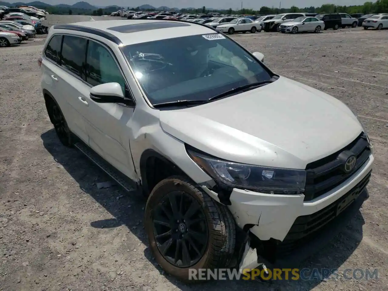 1 Photograph of a damaged car 5TDJZRFH6KS577255 TOYOTA HIGHLANDER 2019