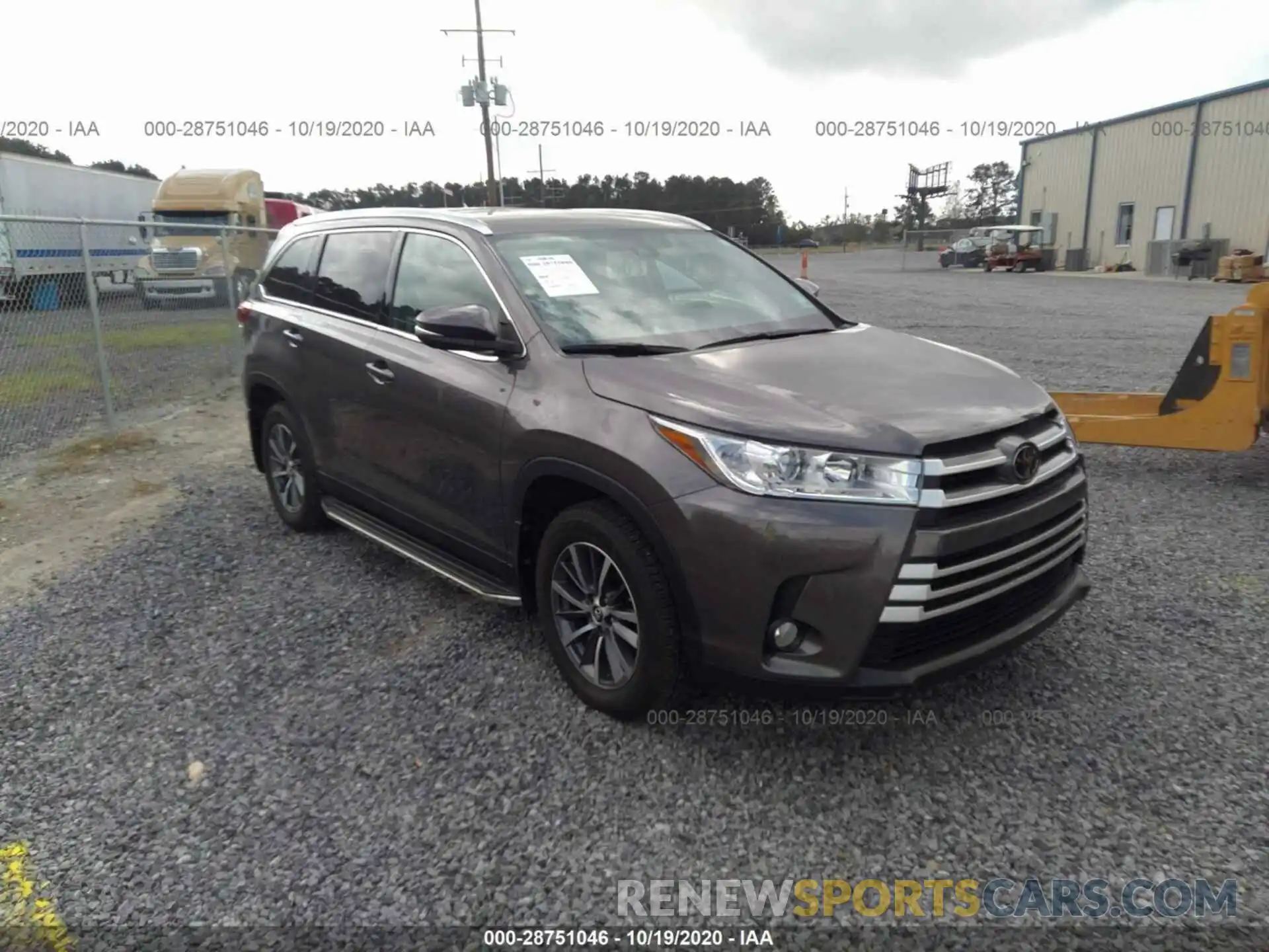 1 Photograph of a damaged car 5TDJZRFH6KS577689 TOYOTA HIGHLANDER 2019