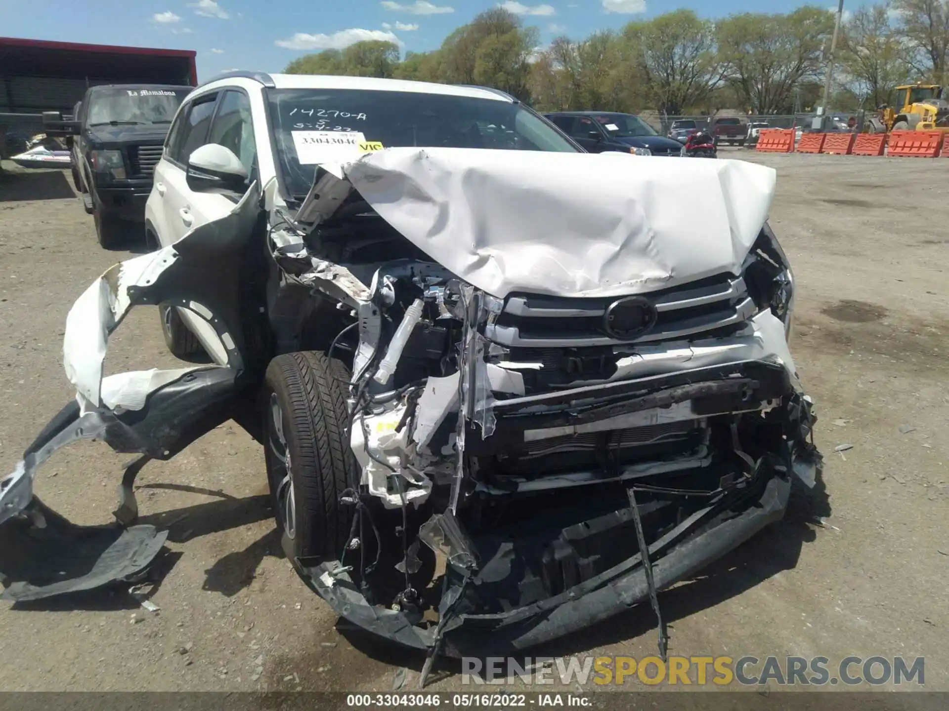 6 Photograph of a damaged car 5TDJZRFH6KS578499 TOYOTA HIGHLANDER 2019