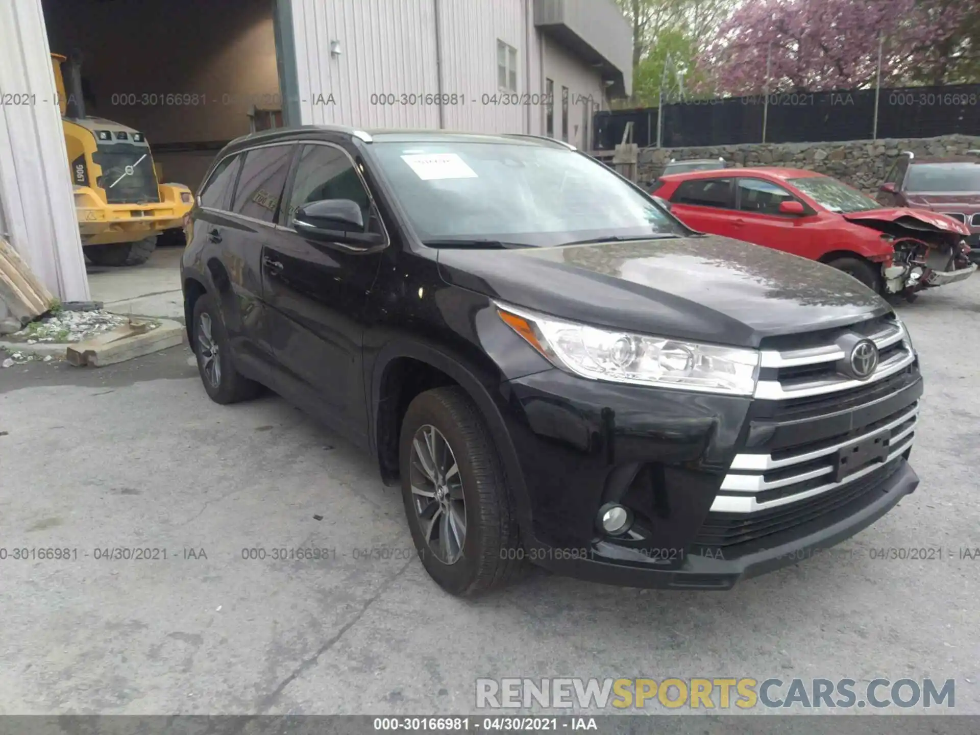 1 Photograph of a damaged car 5TDJZRFH6KS578793 TOYOTA HIGHLANDER 2019