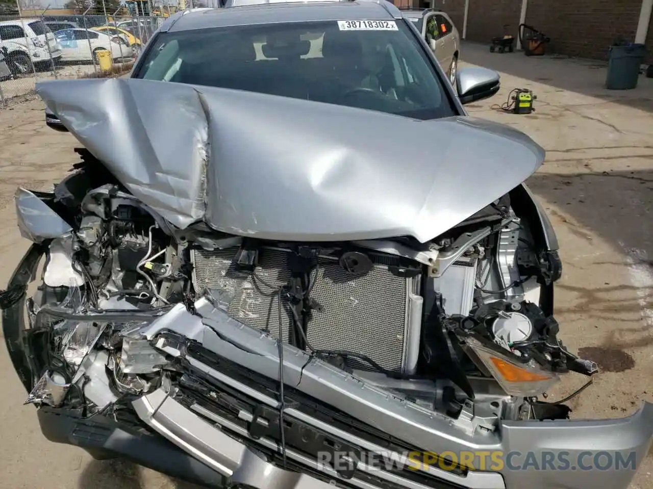 7 Photograph of a damaged car 5TDJZRFH6KS583105 TOYOTA HIGHLANDER 2019