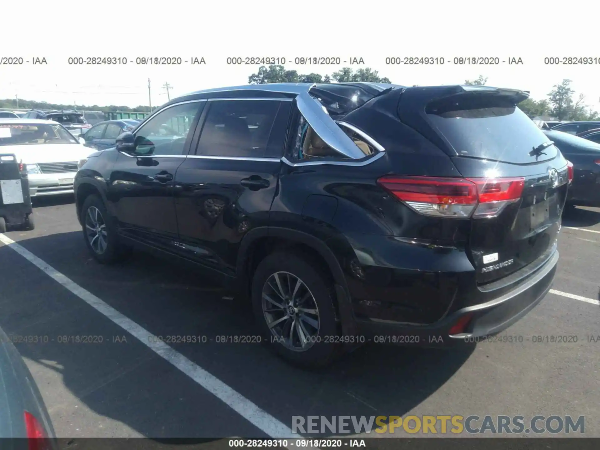 13 Photograph of a damaged car 5TDJZRFH6KS585601 TOYOTA HIGHLANDER 2019