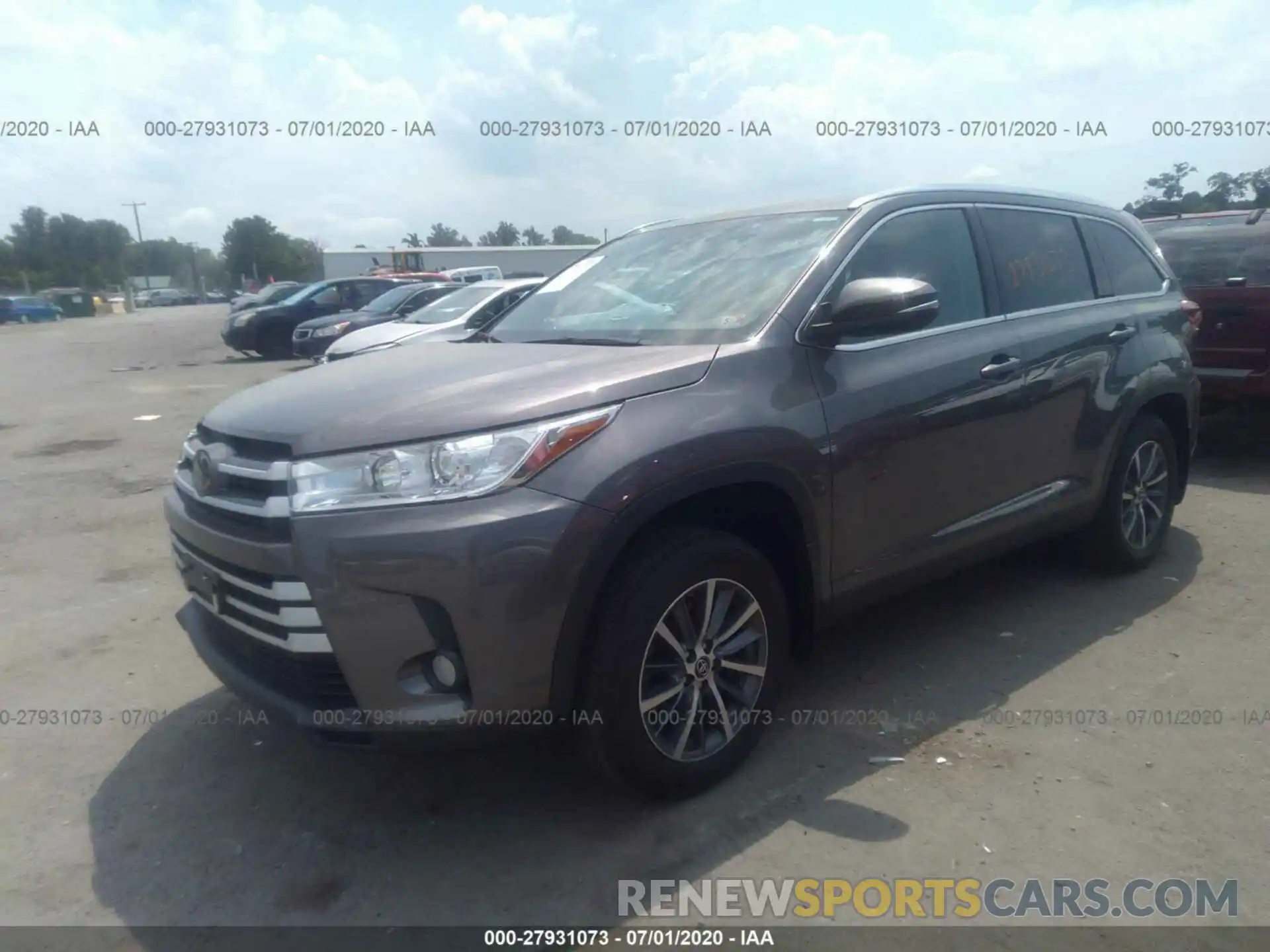 2 Photograph of a damaged car 5TDJZRFH6KS588613 TOYOTA HIGHLANDER 2019