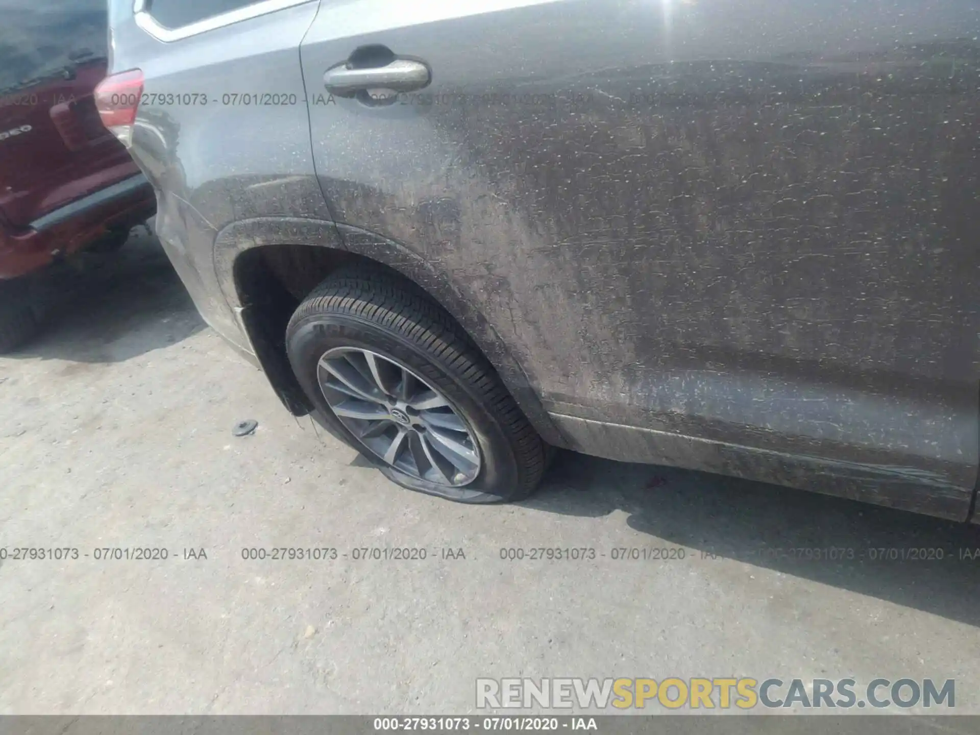 6 Photograph of a damaged car 5TDJZRFH6KS588613 TOYOTA HIGHLANDER 2019