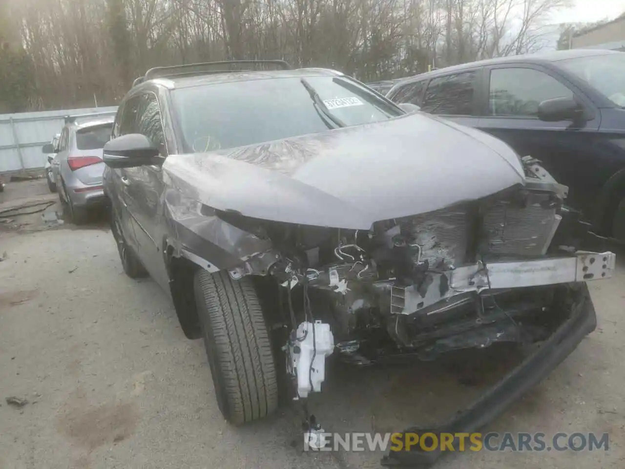 1 Photograph of a damaged car 5TDJZRFH6KS600369 TOYOTA HIGHLANDER 2019