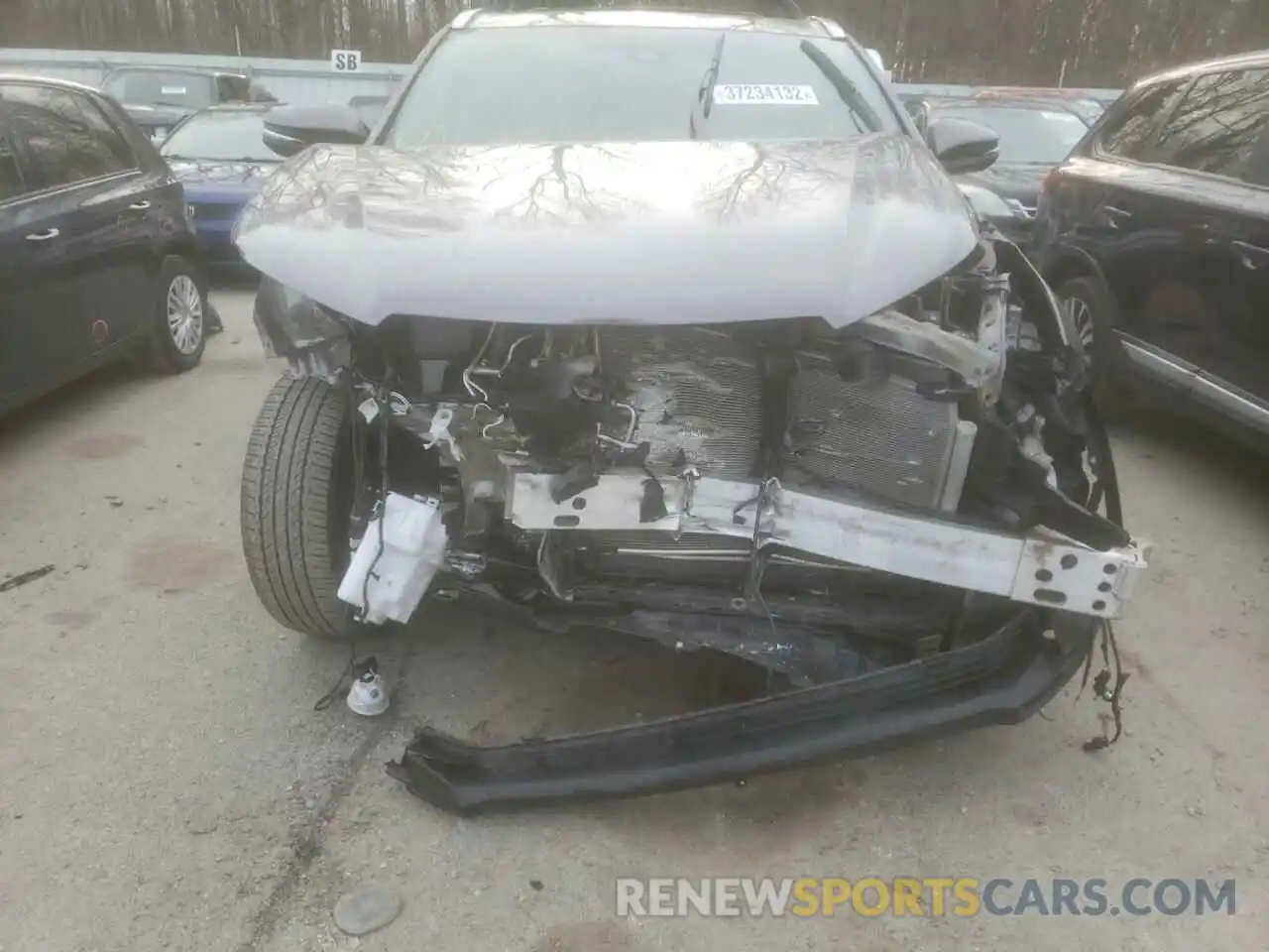 9 Photograph of a damaged car 5TDJZRFH6KS600369 TOYOTA HIGHLANDER 2019