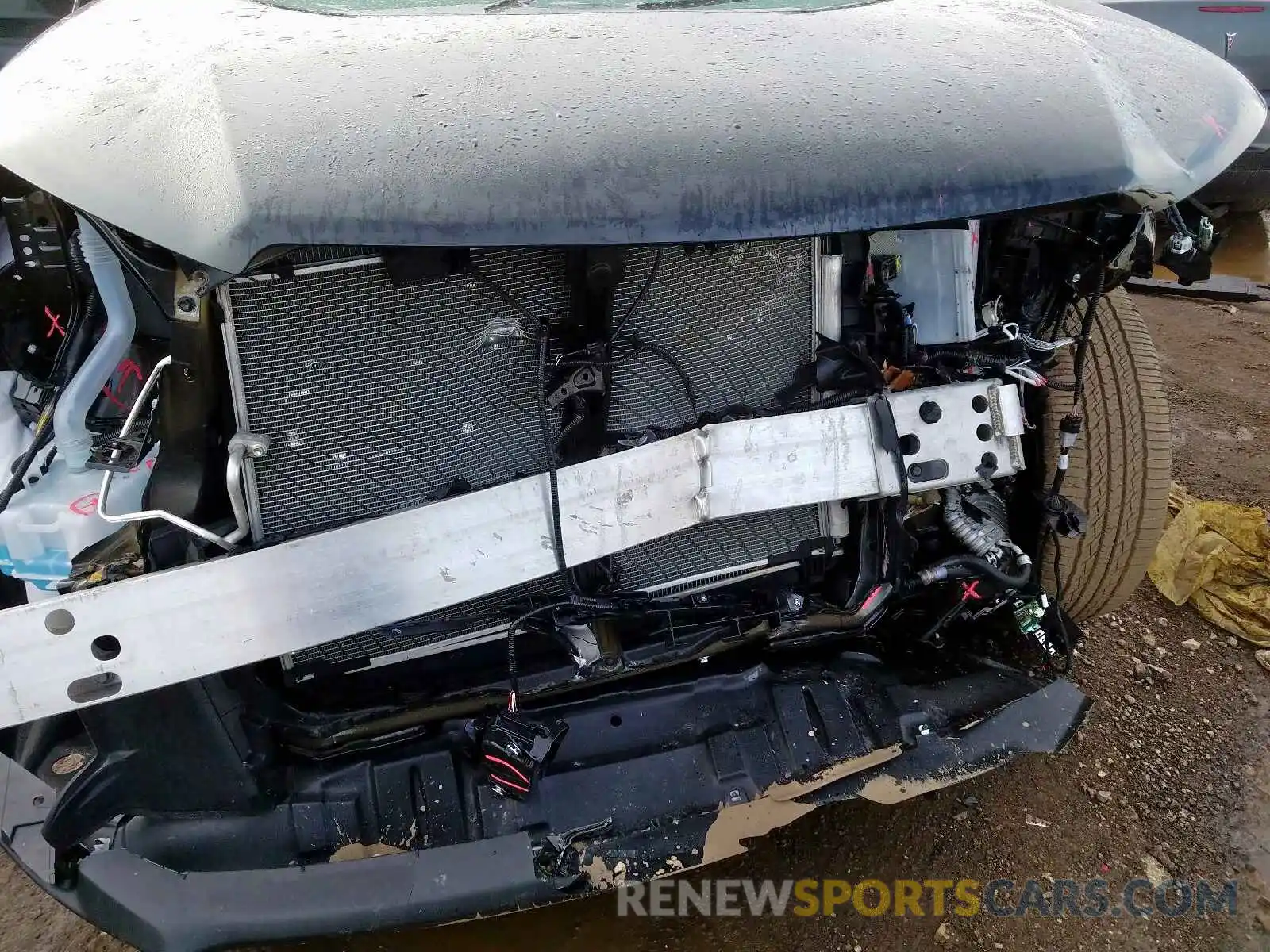 9 Photograph of a damaged car 5TDJZRFH6KS608536 TOYOTA HIGHLANDER 2019