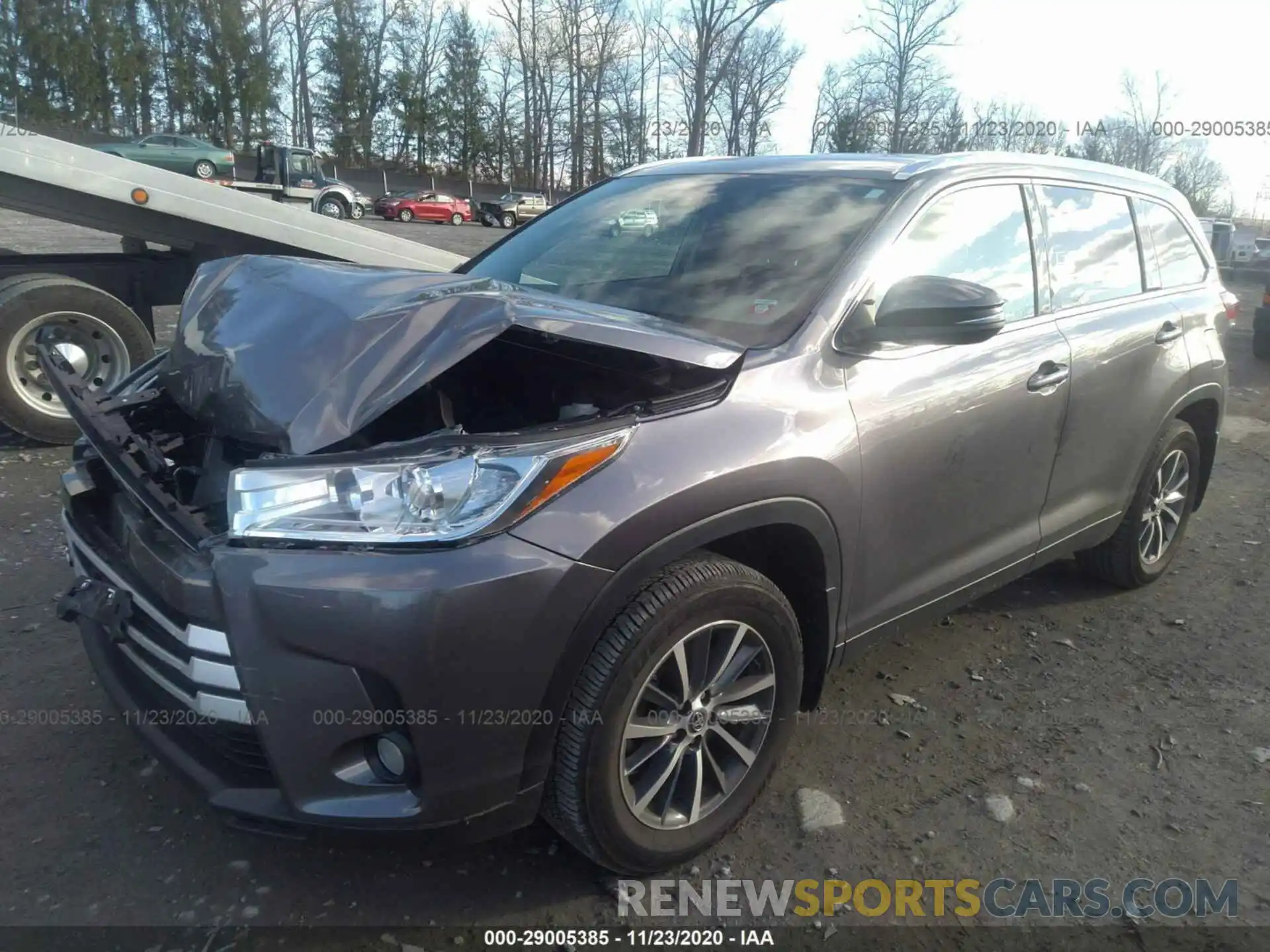 2 Photograph of a damaged car 5TDJZRFH6KS610898 TOYOTA HIGHLANDER 2019