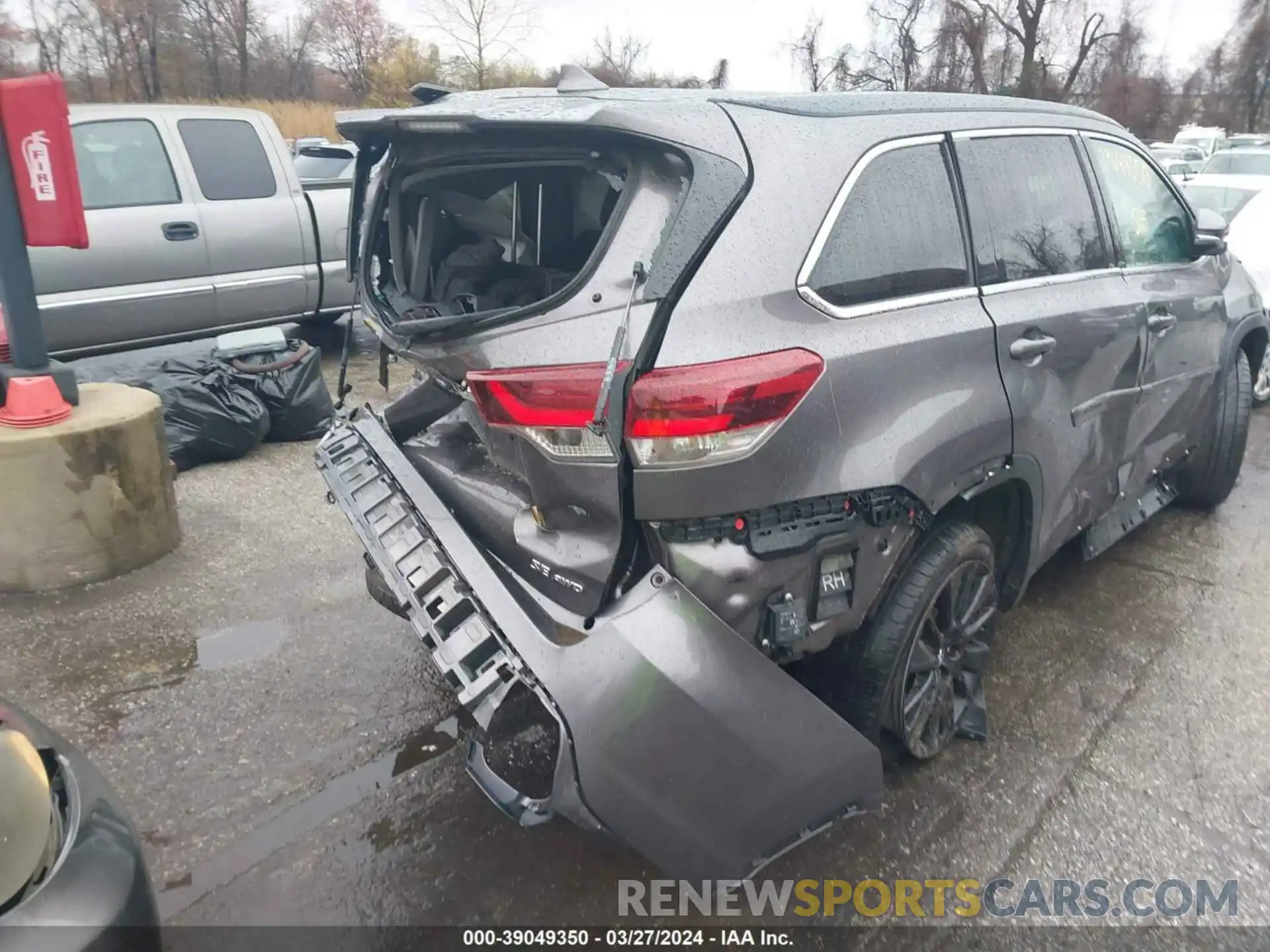 21 Photograph of a damaged car 5TDJZRFH6KS625286 TOYOTA HIGHLANDER 2019