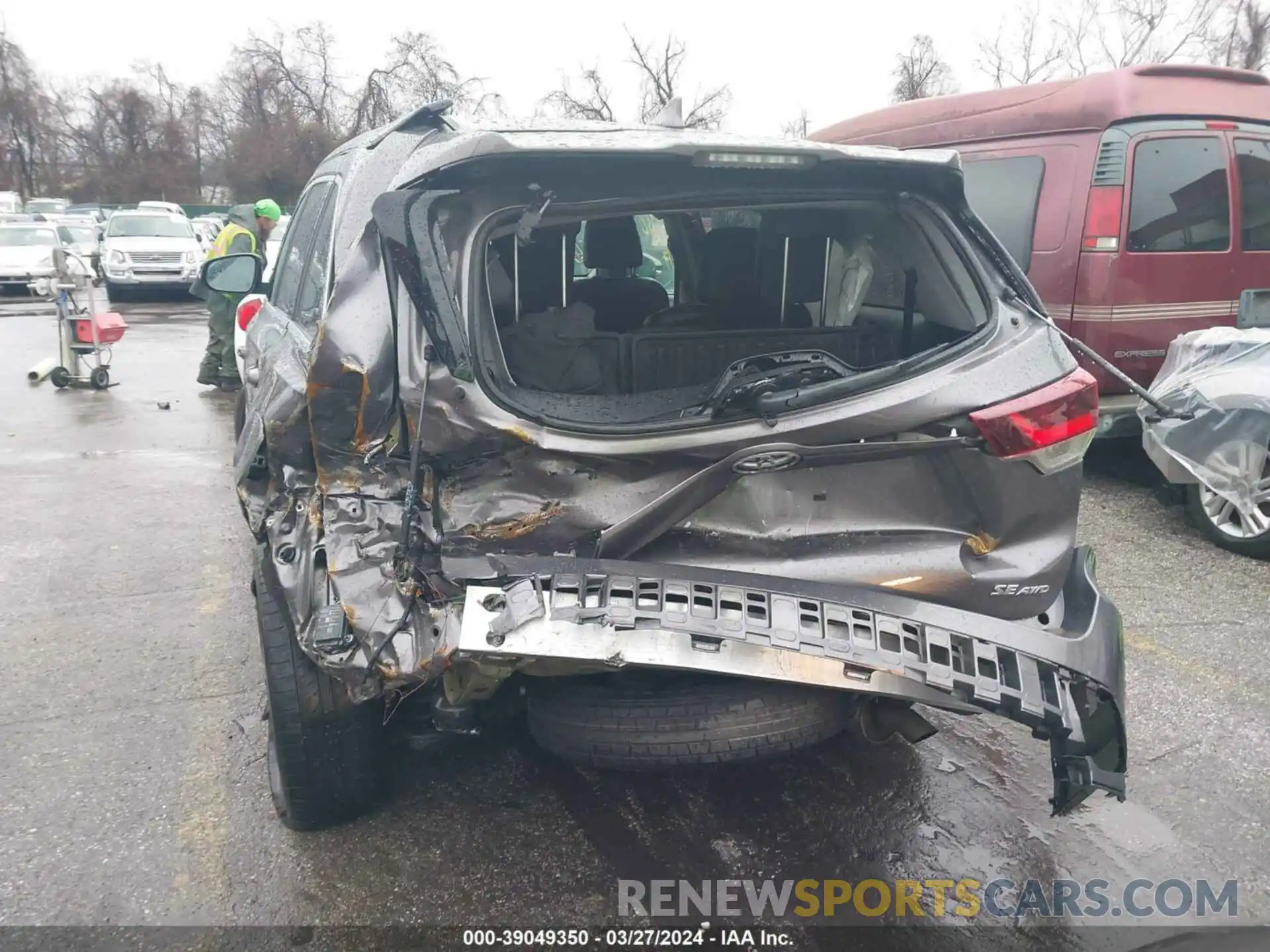 6 Photograph of a damaged car 5TDJZRFH6KS625286 TOYOTA HIGHLANDER 2019