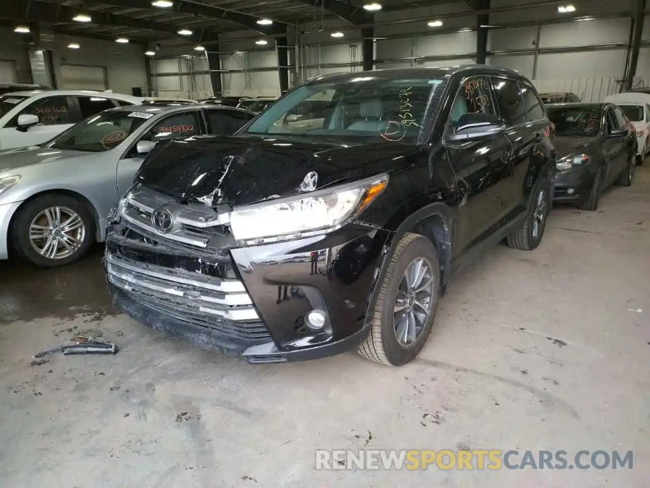 2 Фотография поврежденного автомобиля 5TDJZRFH6KS626356 TOYOTA HIGHLANDER 2019