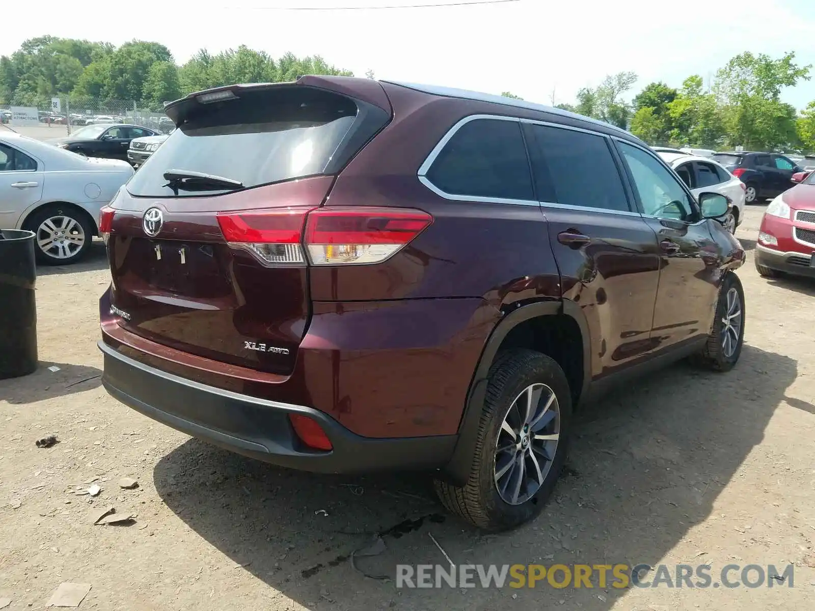 4 Фотография поврежденного автомобиля 5TDJZRFH6KS702271 TOYOTA HIGHLANDER 2019