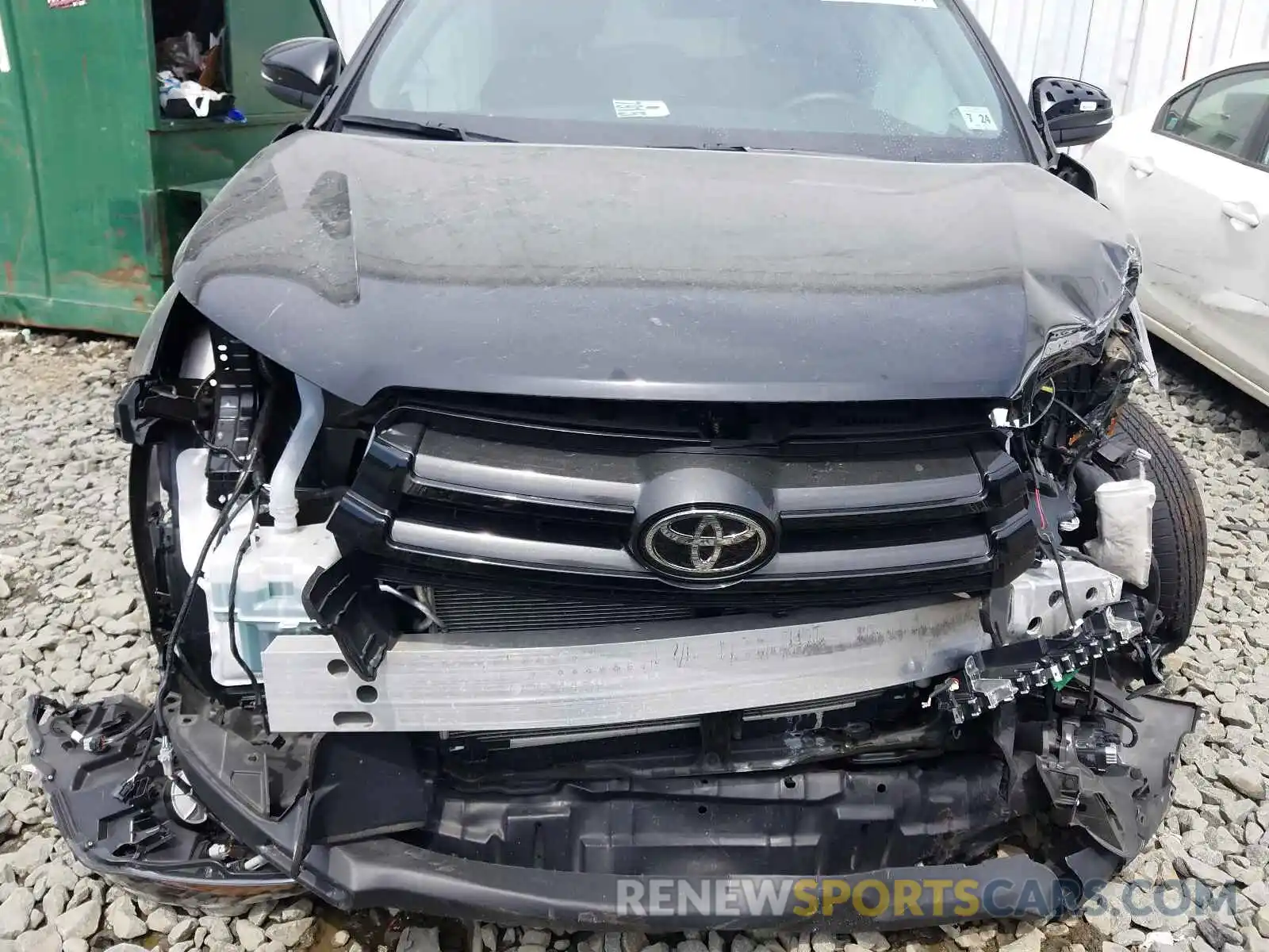 7 Photograph of a damaged car 5TDJZRFH6KS704893 TOYOTA HIGHLANDER 2019