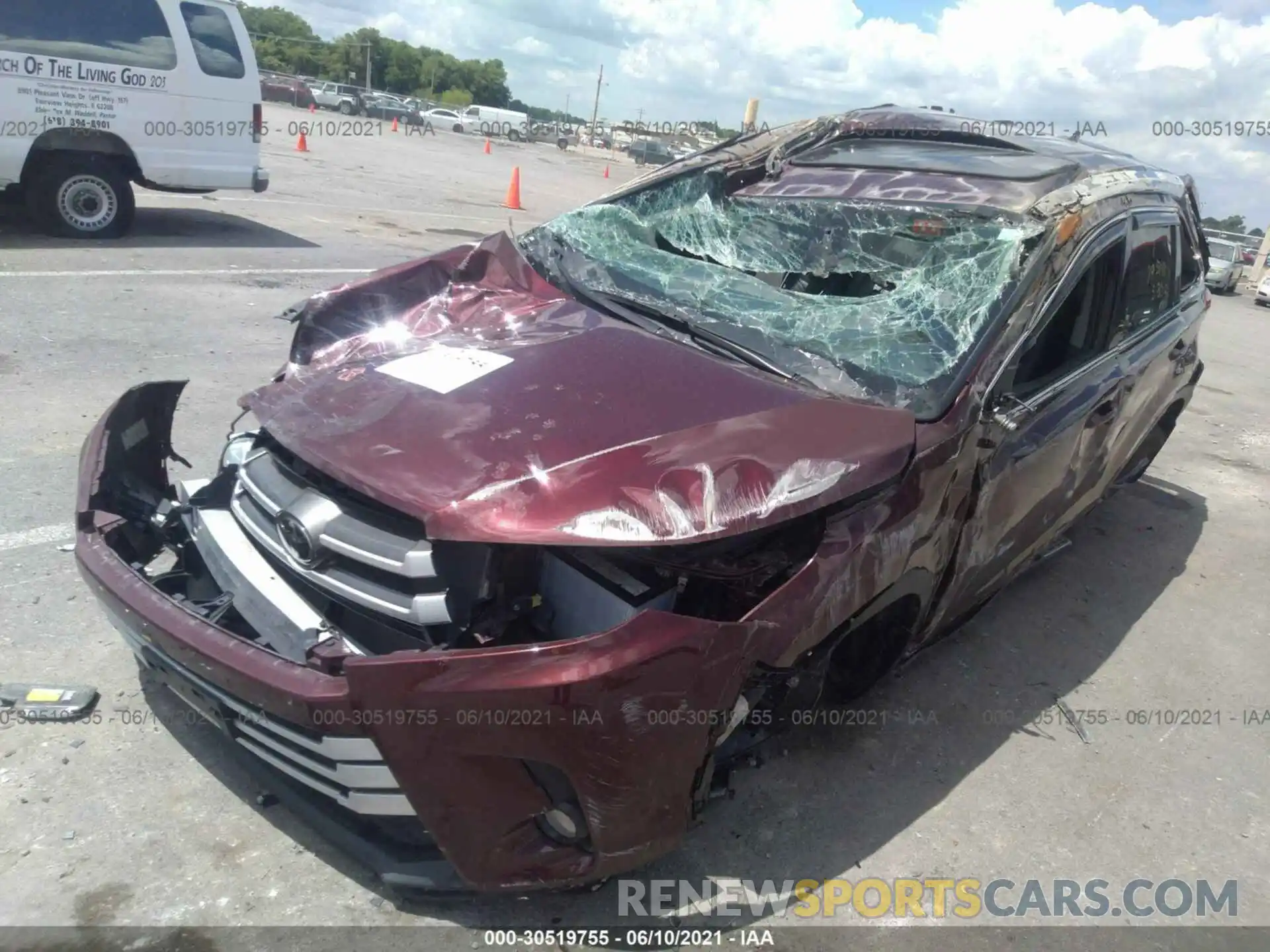 6 Photograph of a damaged car 5TDJZRFH6KS719815 TOYOTA HIGHLANDER 2019