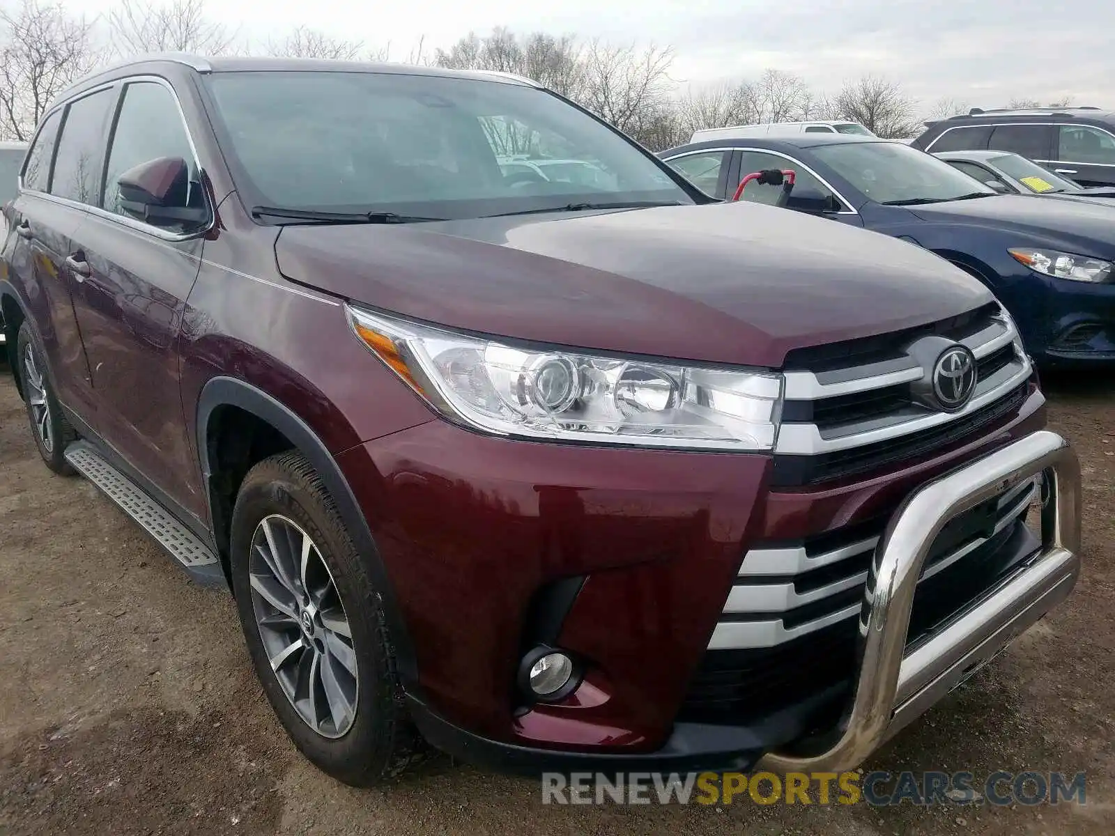 1 Photograph of a damaged car 5TDJZRFH6KS730751 TOYOTA HIGHLANDER 2019