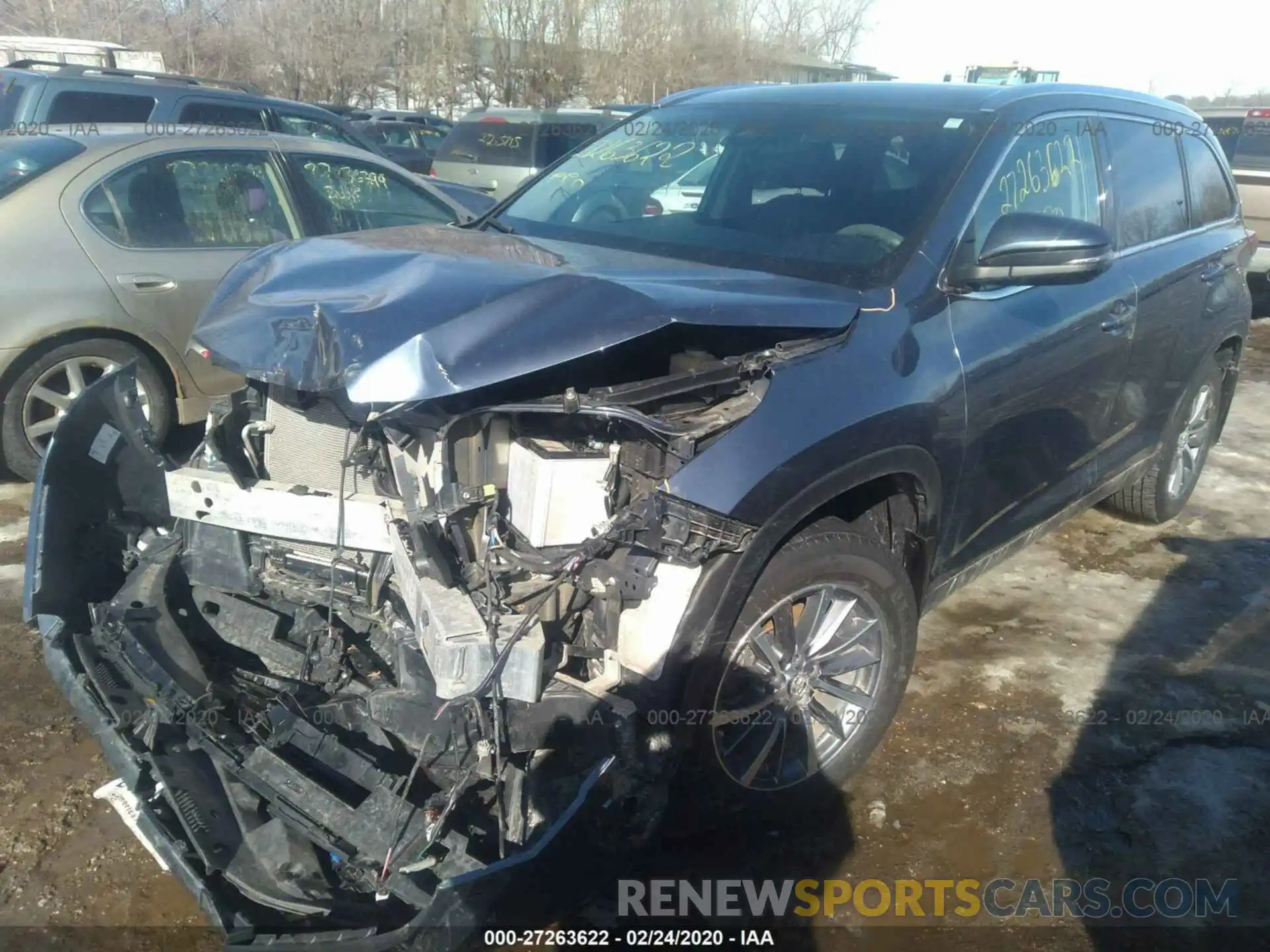 2 Photograph of a damaged car 5TDJZRFH6KS736873 TOYOTA HIGHLANDER 2019