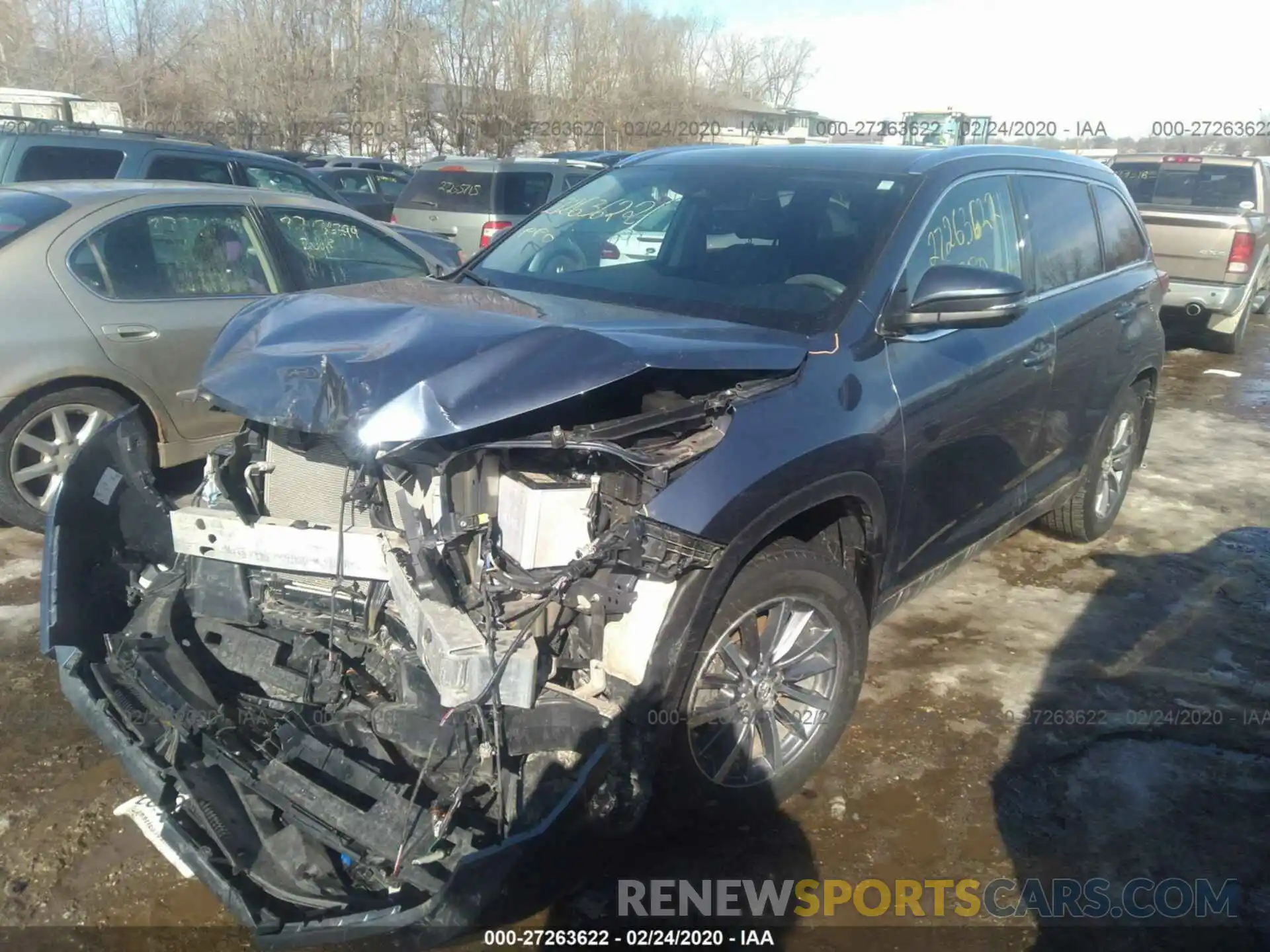 6 Photograph of a damaged car 5TDJZRFH6KS736873 TOYOTA HIGHLANDER 2019