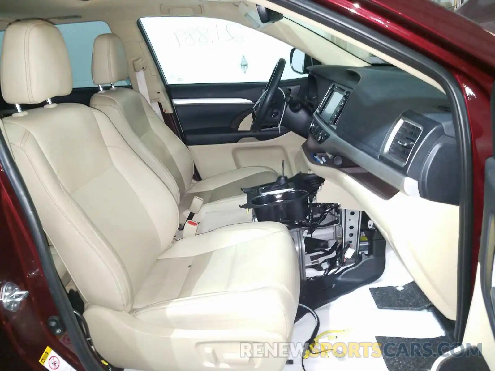 5 Фотография поврежденного автомобиля 5TDJZRFH6KS917343 TOYOTA HIGHLANDER 2019