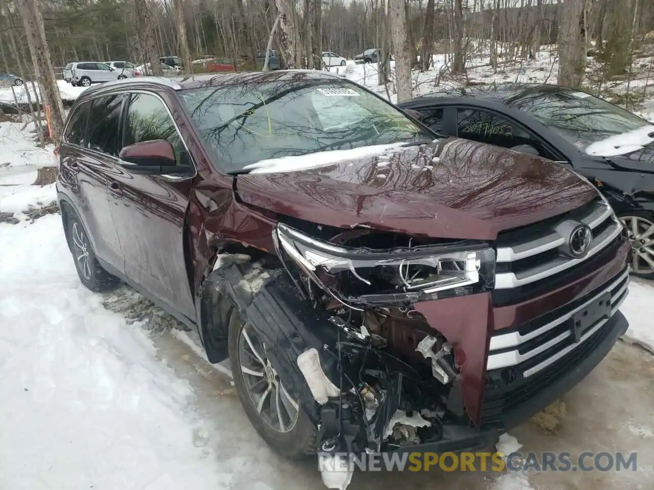 1 Photograph of a damaged car 5TDJZRFH6KS933784 TOYOTA HIGHLANDER 2019