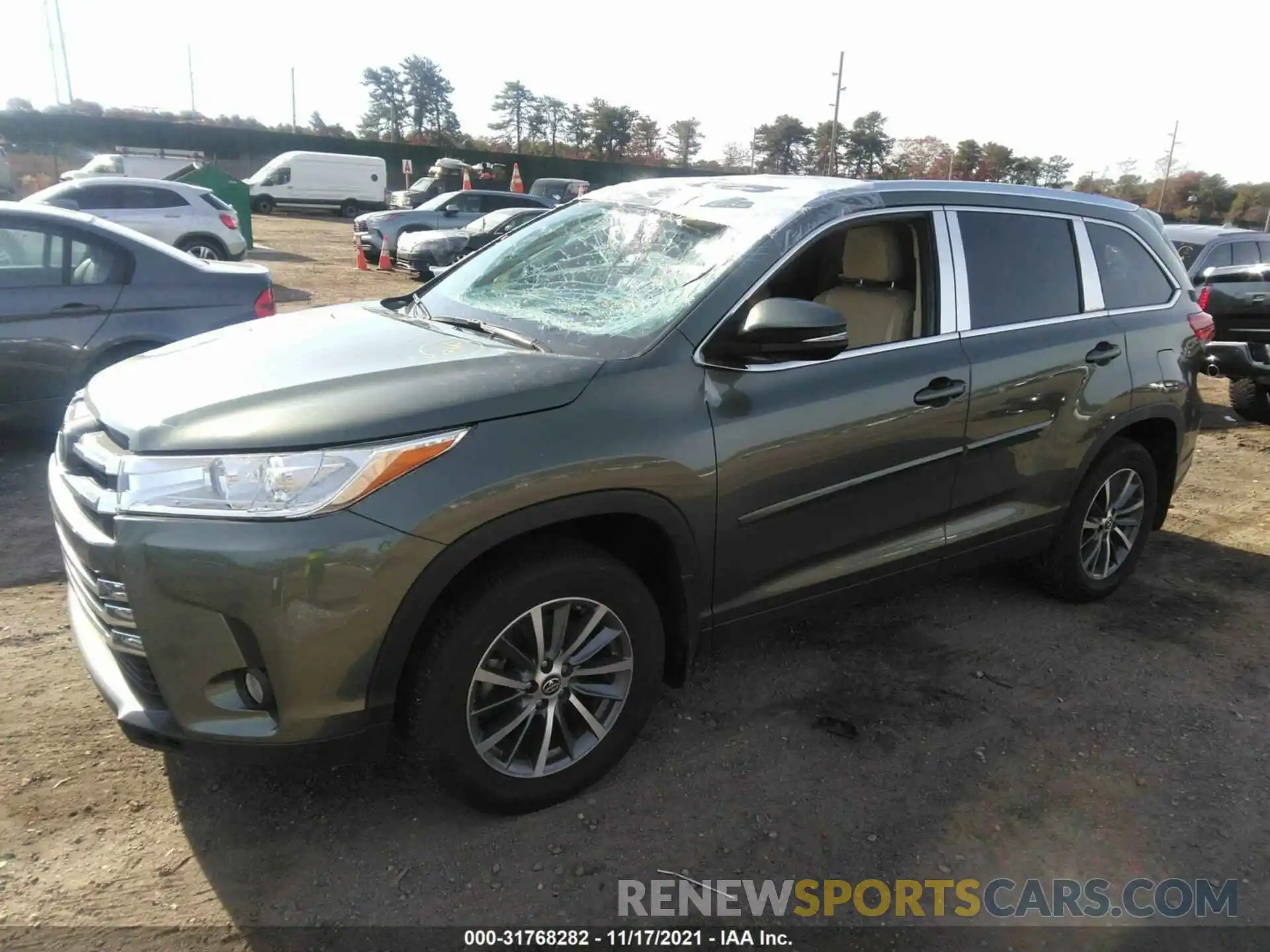 2 Photograph of a damaged car 5TDJZRFH6KS934210 TOYOTA HIGHLANDER 2019