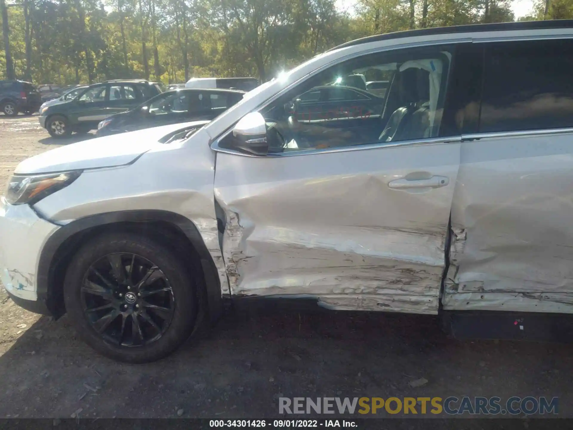 6 Photograph of a damaged car 5TDJZRFH6KS951394 TOYOTA HIGHLANDER 2019