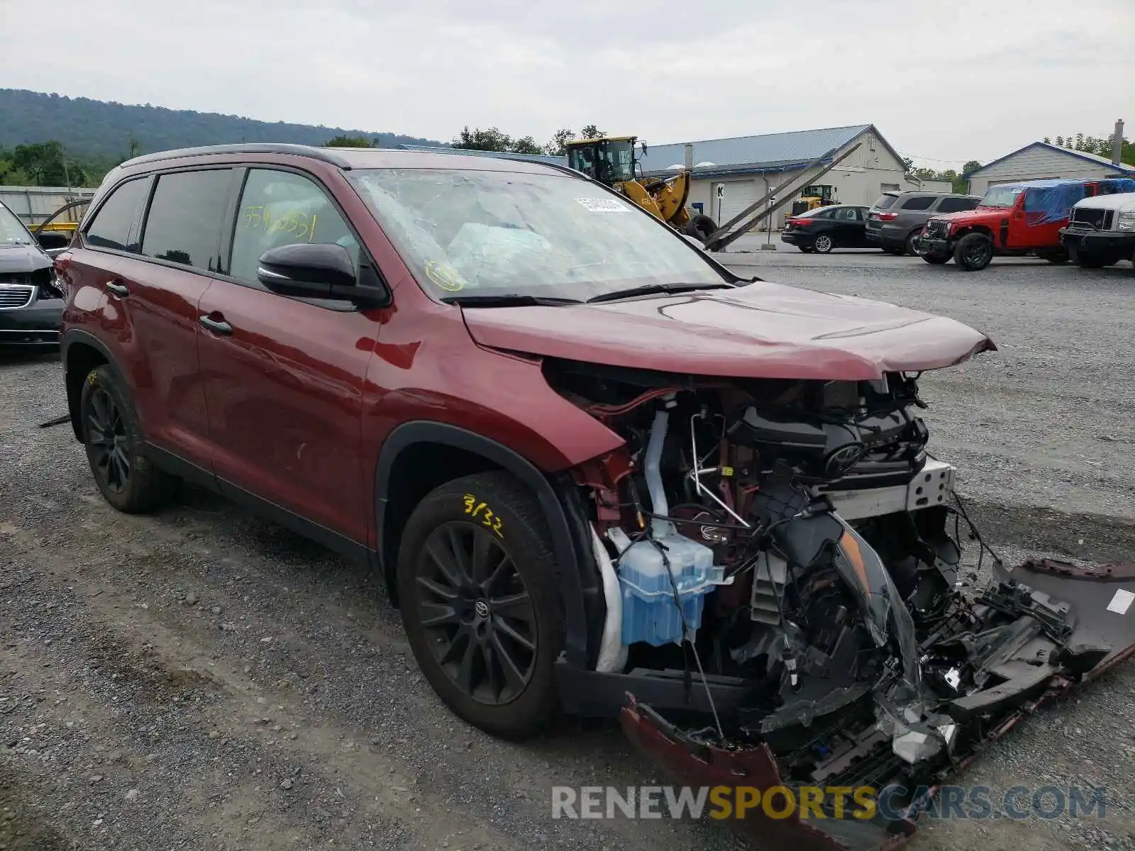 1 Photograph of a damaged car 5TDJZRFH6KS971306 TOYOTA HIGHLANDER 2019