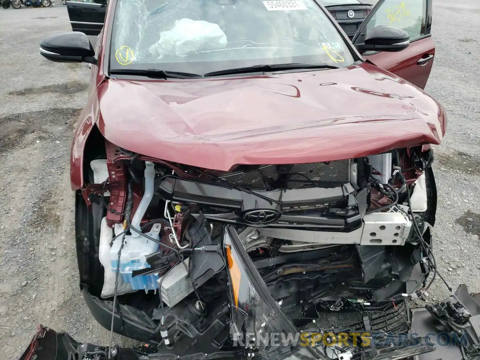 9 Photograph of a damaged car 5TDJZRFH6KS971306 TOYOTA HIGHLANDER 2019