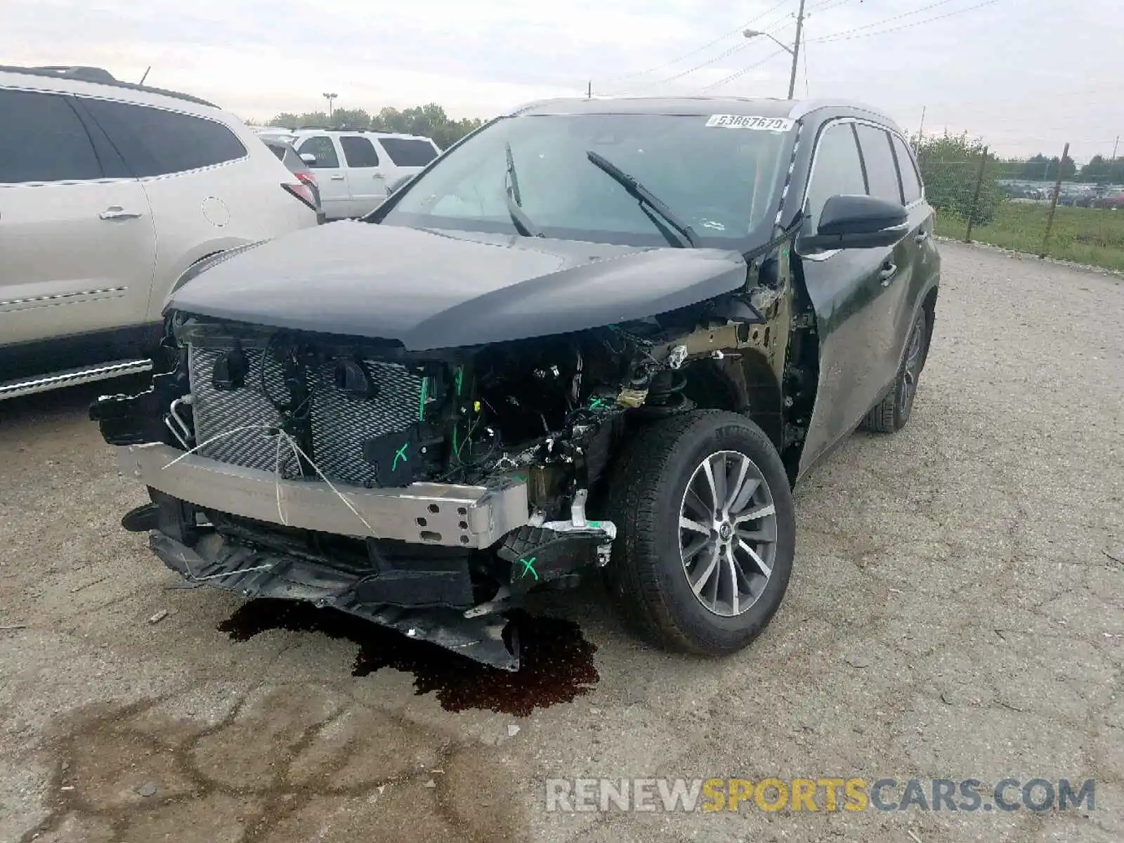 2 Photograph of a damaged car 5TDJZRFH6KS987263 TOYOTA HIGHLANDER 2019