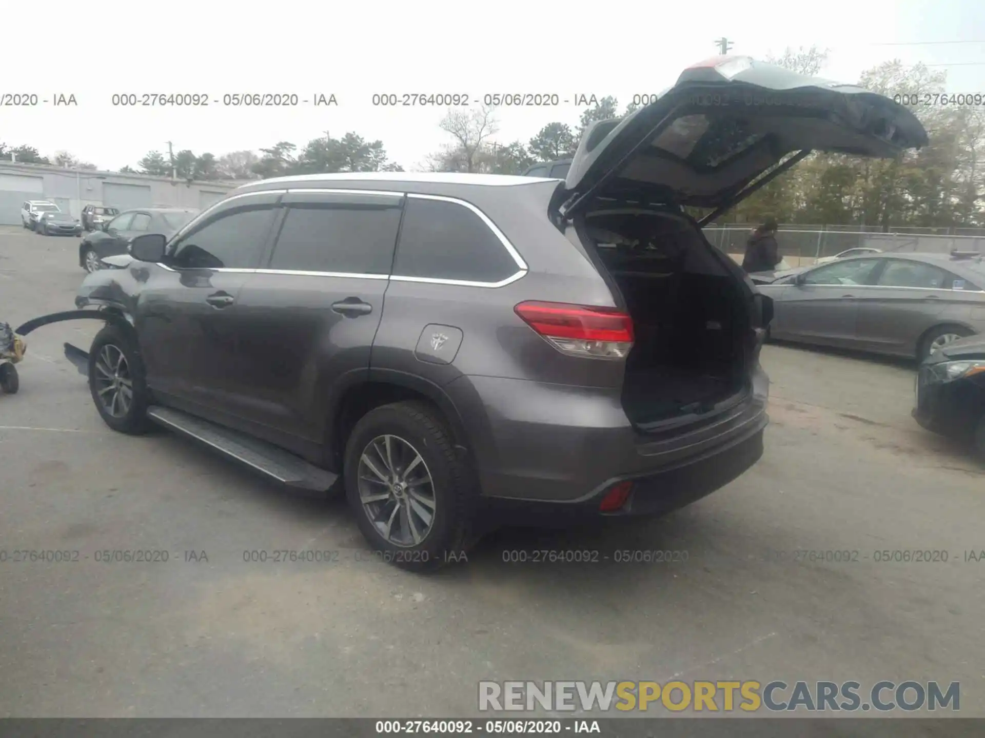 3 Photograph of a damaged car 5TDJZRFH6KS990681 TOYOTA HIGHLANDER 2019