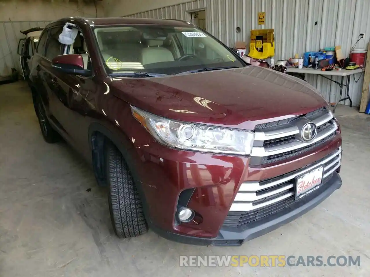 1 Фотография поврежденного автомобиля 5TDJZRFH6KS992141 TOYOTA HIGHLANDER 2019