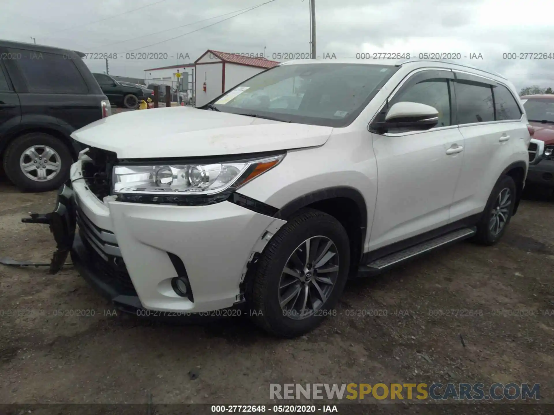 2 Photograph of a damaged car 5TDJZRFH7KS567155 TOYOTA HIGHLANDER 2019