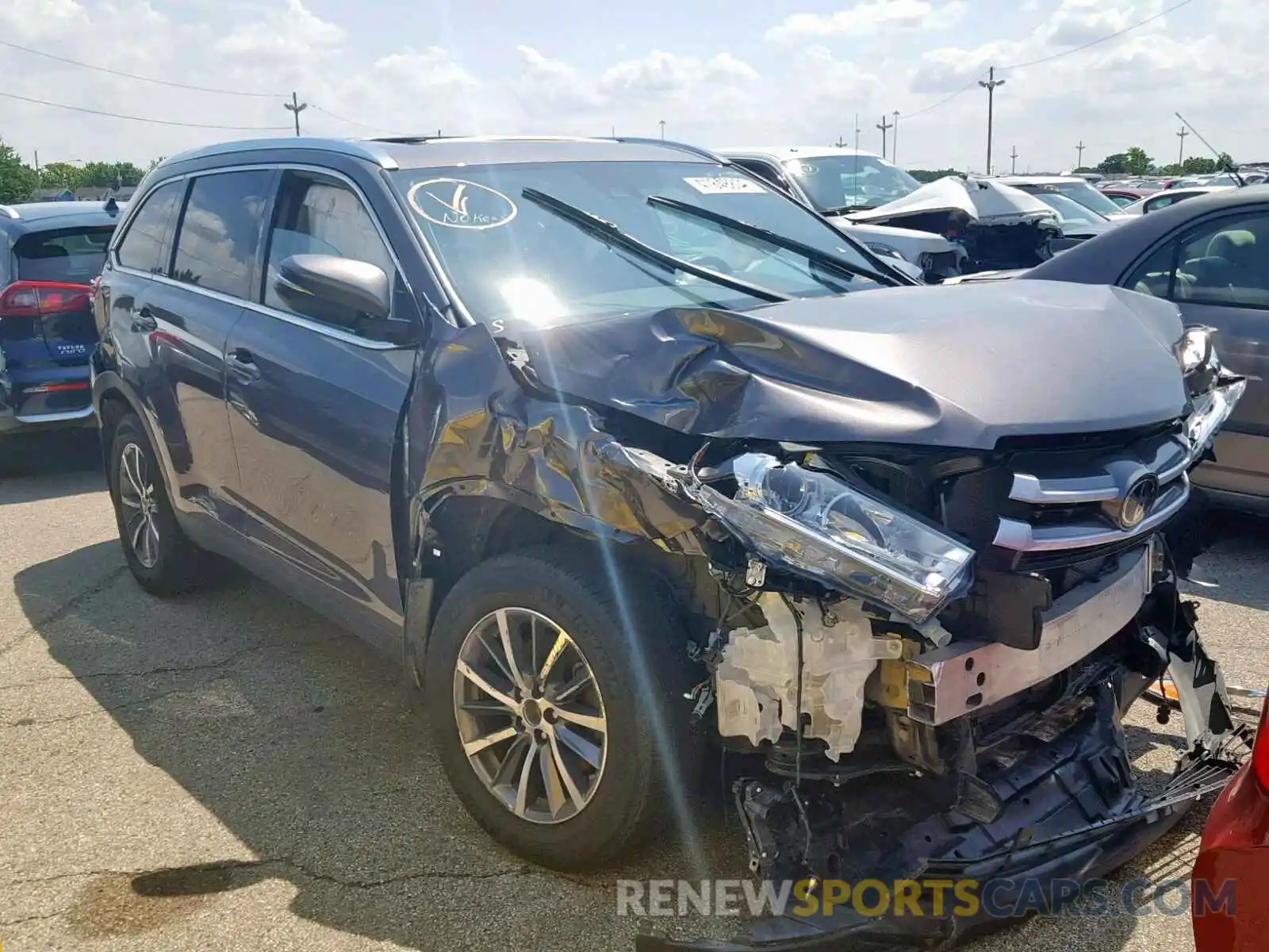 1 Photograph of a damaged car 5TDJZRFH7KS567740 TOYOTA HIGHLANDER 2019