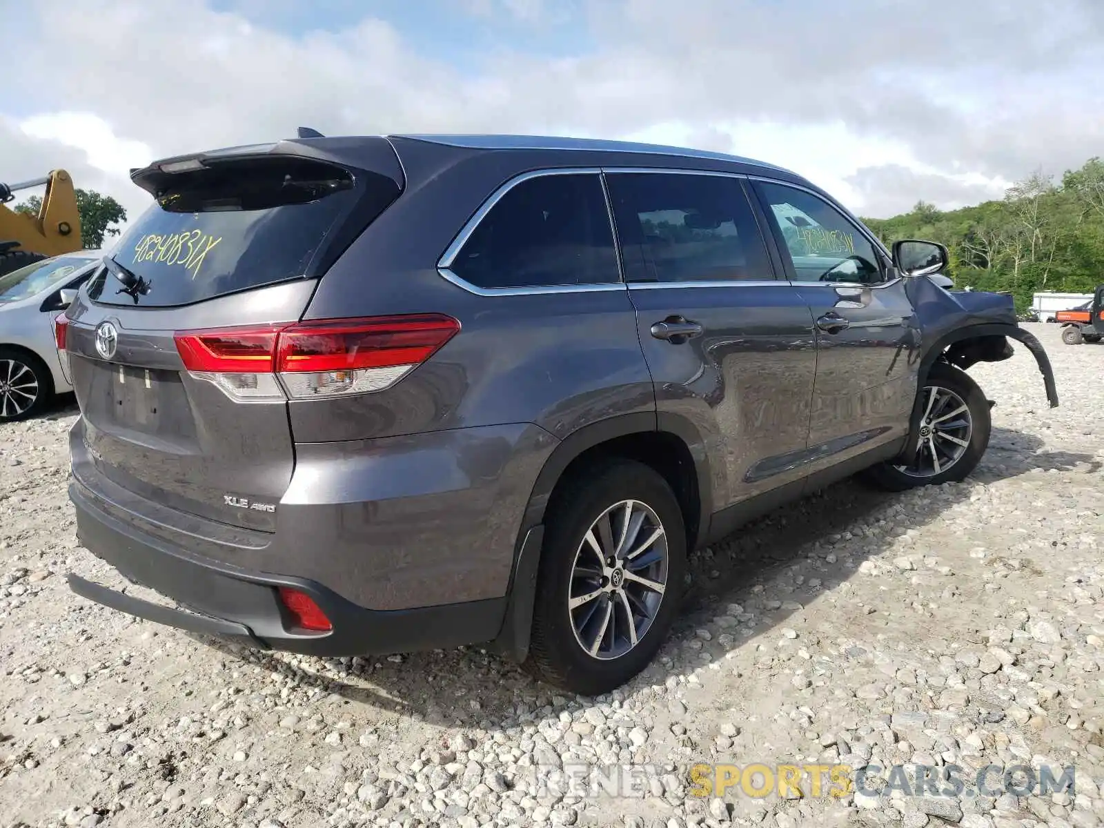 4 Фотография поврежденного автомобиля 5TDJZRFH7KS570945 TOYOTA HIGHLANDER 2019