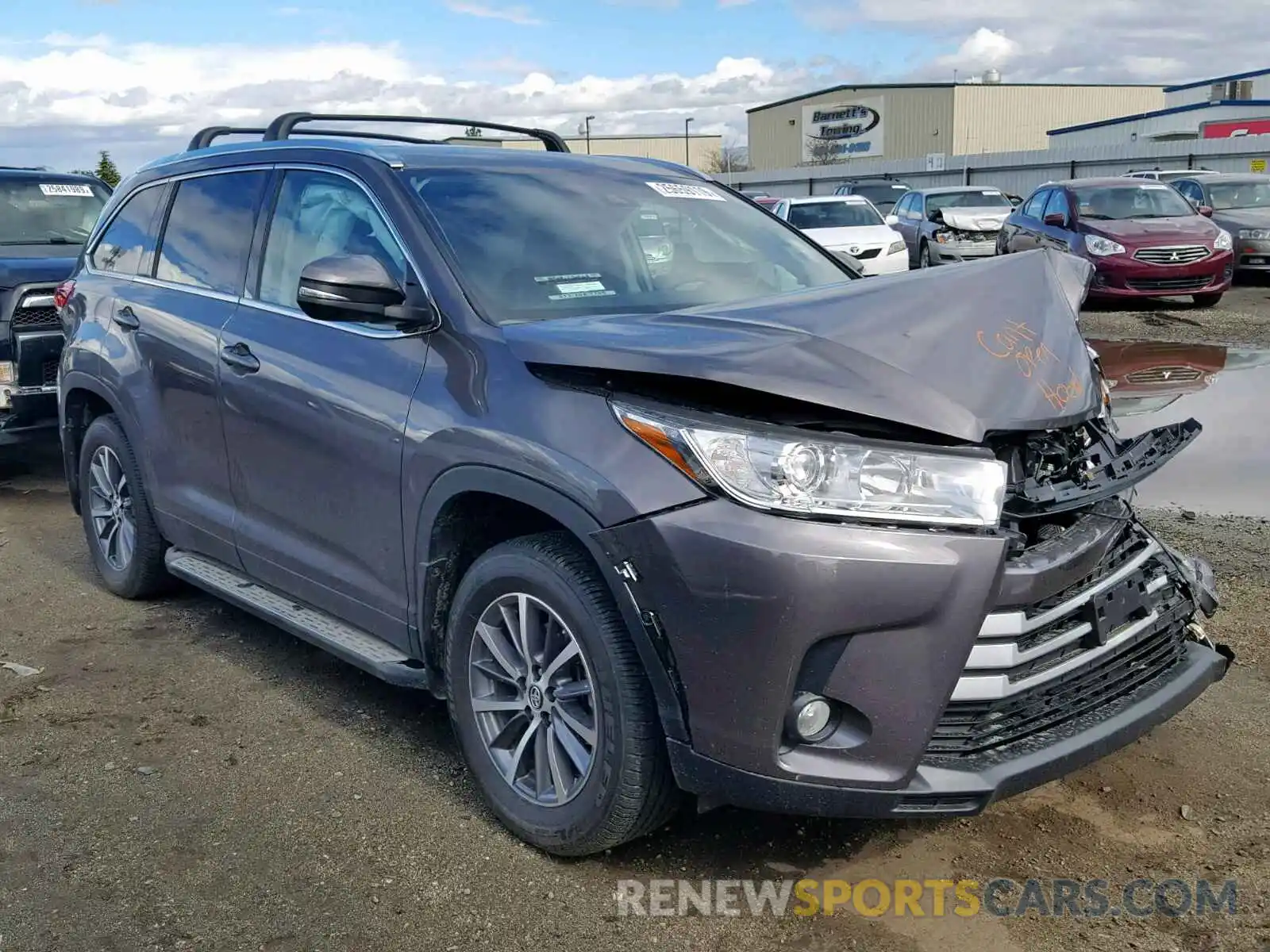 1 Photograph of a damaged car 5TDJZRFH7KS571416 TOYOTA HIGHLANDER 2019