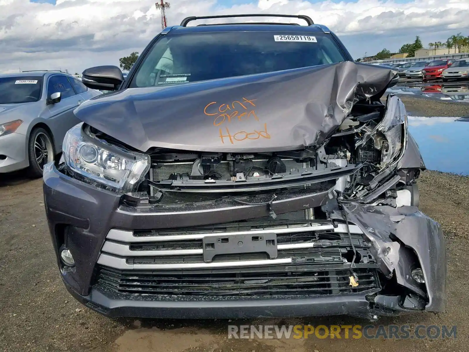 9 Photograph of a damaged car 5TDJZRFH7KS571416 TOYOTA HIGHLANDER 2019