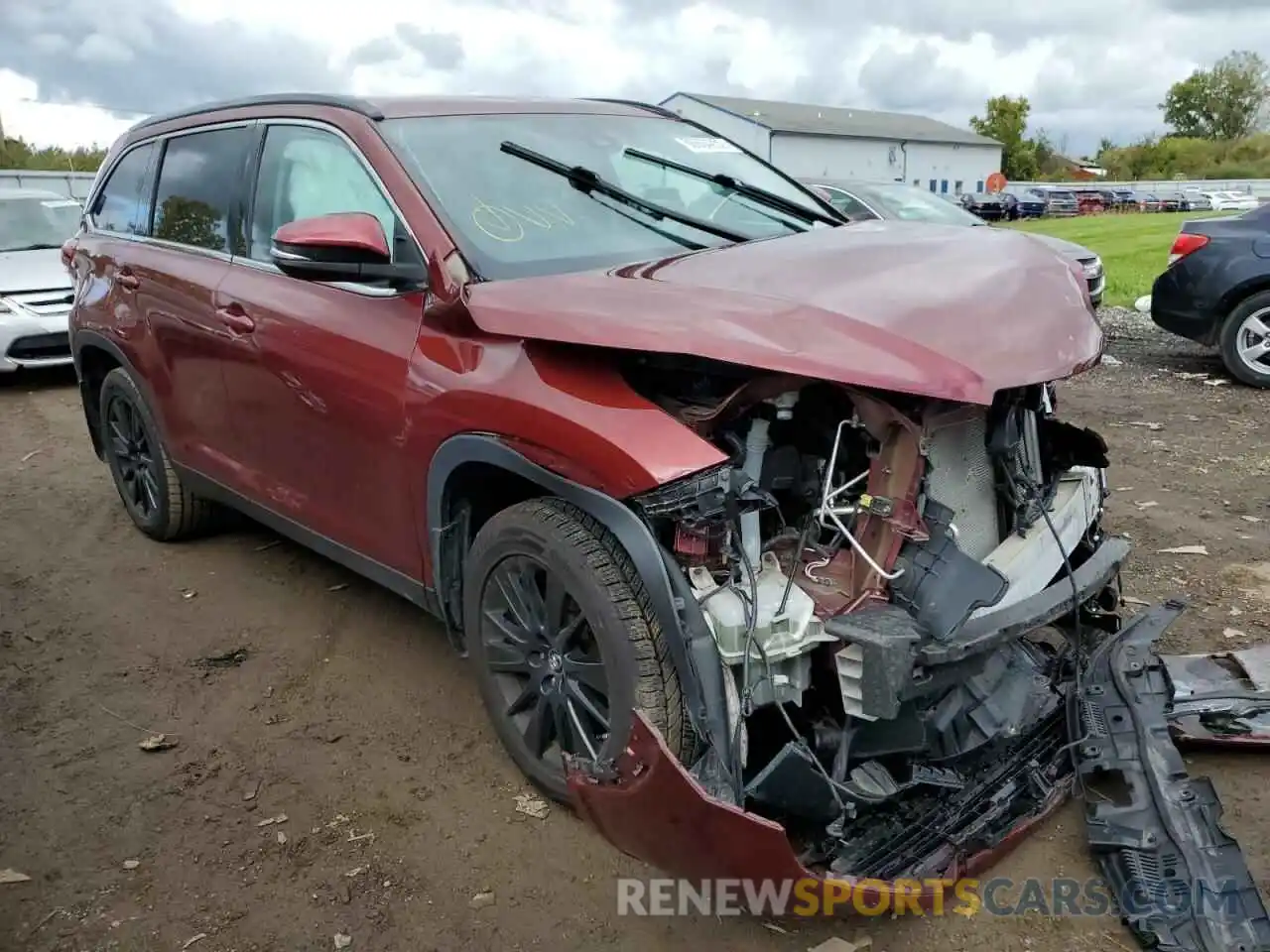 1 Photograph of a damaged car 5TDJZRFH7KS574543 TOYOTA HIGHLANDER 2019