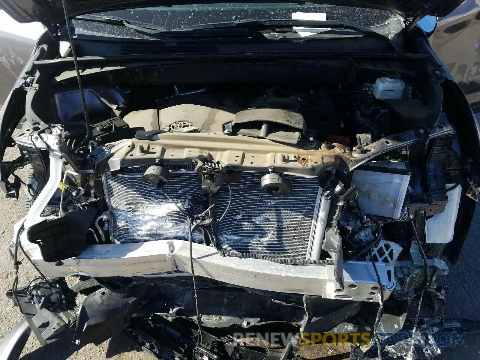 7 Фотография поврежденного автомобиля 5TDJZRFH7KS575112 TOYOTA HIGHLANDER 2019