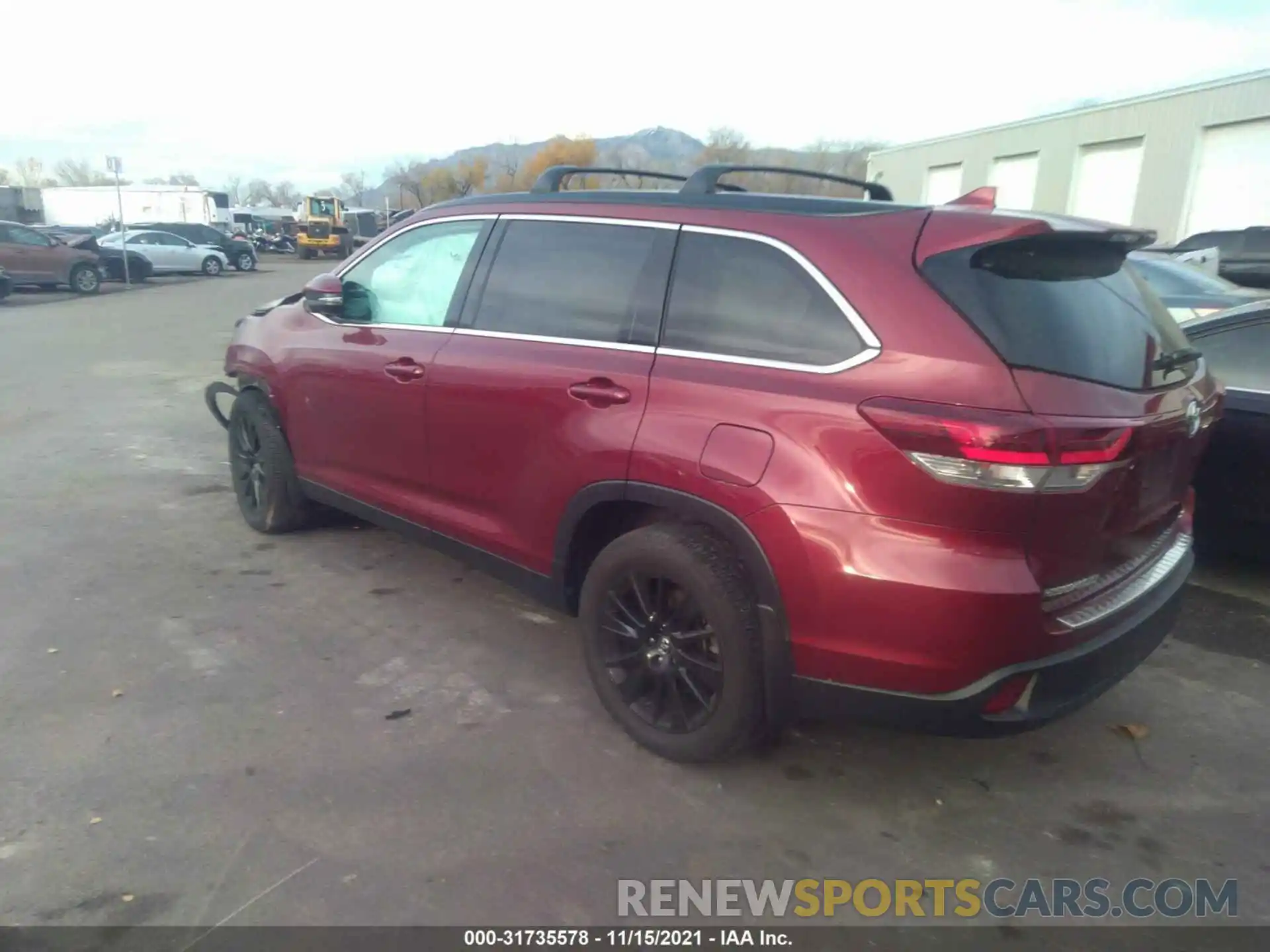 3 Photograph of a damaged car 5TDJZRFH7KS576079 TOYOTA HIGHLANDER 2019