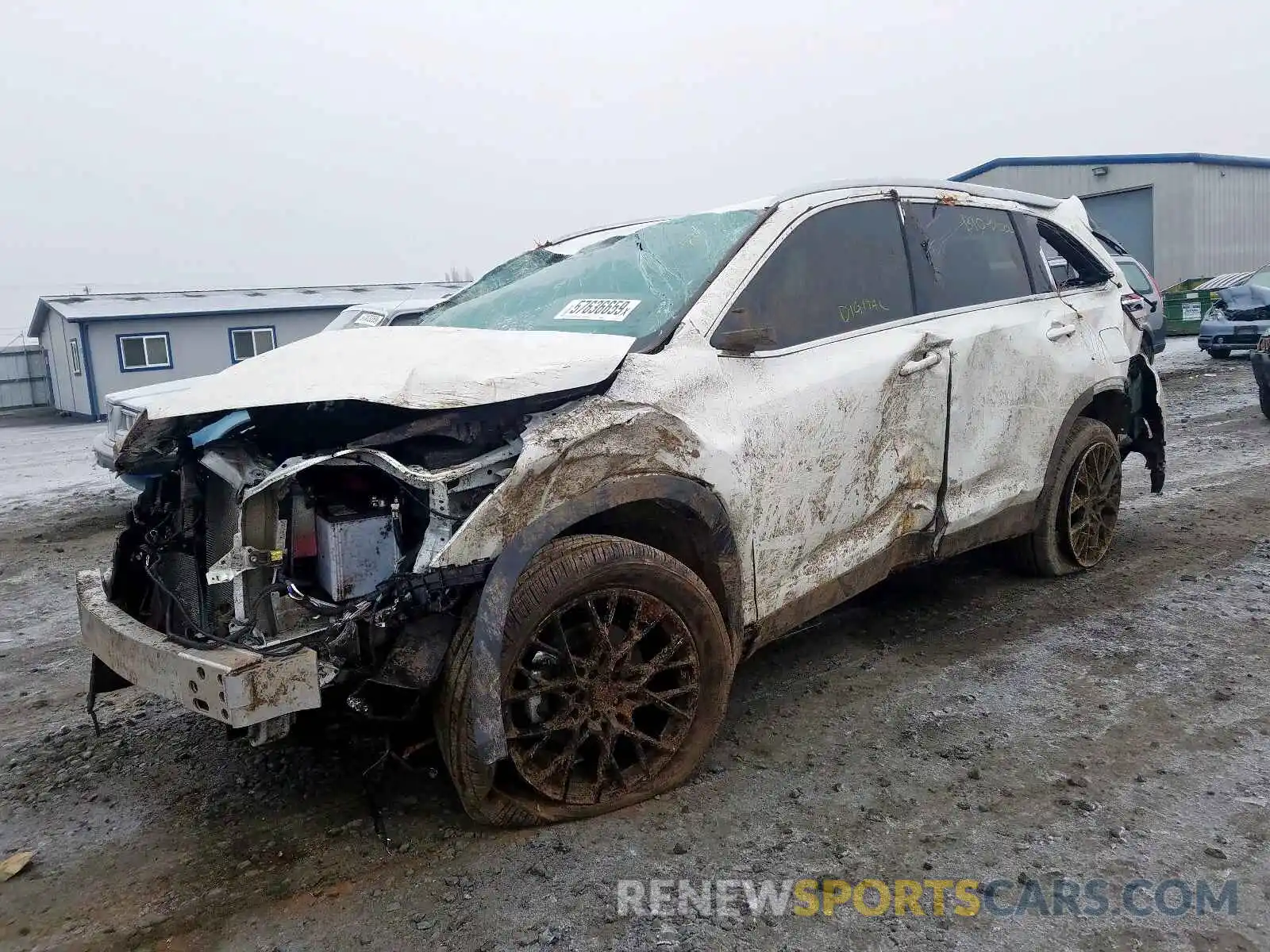 2 Photograph of a damaged car 5TDJZRFH7KS576115 TOYOTA HIGHLANDER 2019